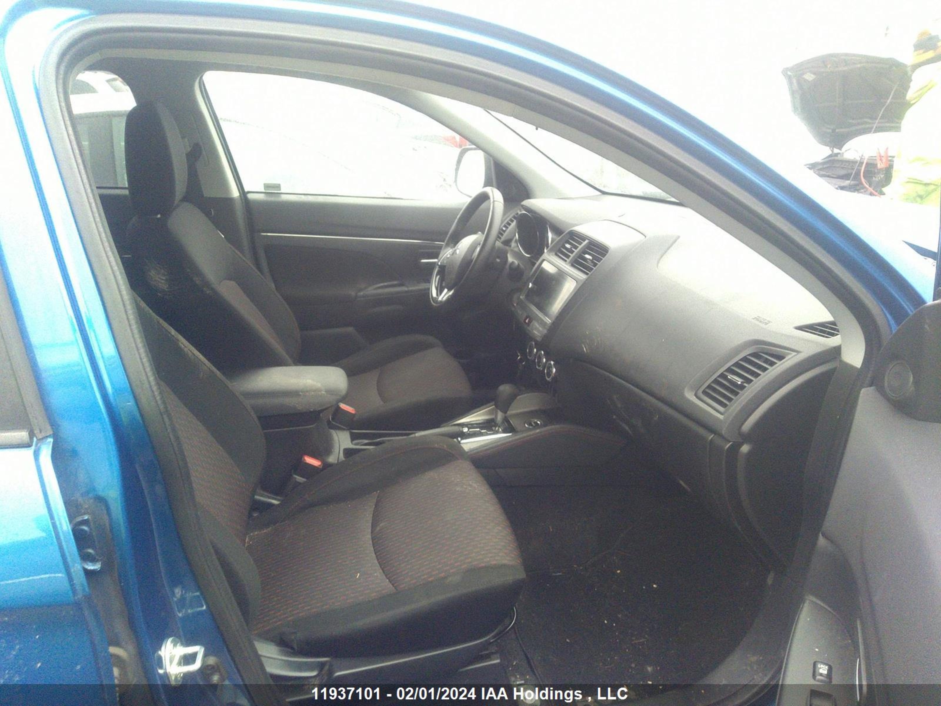 Photo 4 VIN: JA4AJ3AU5KU600376 - MITSUBISHI RVR 