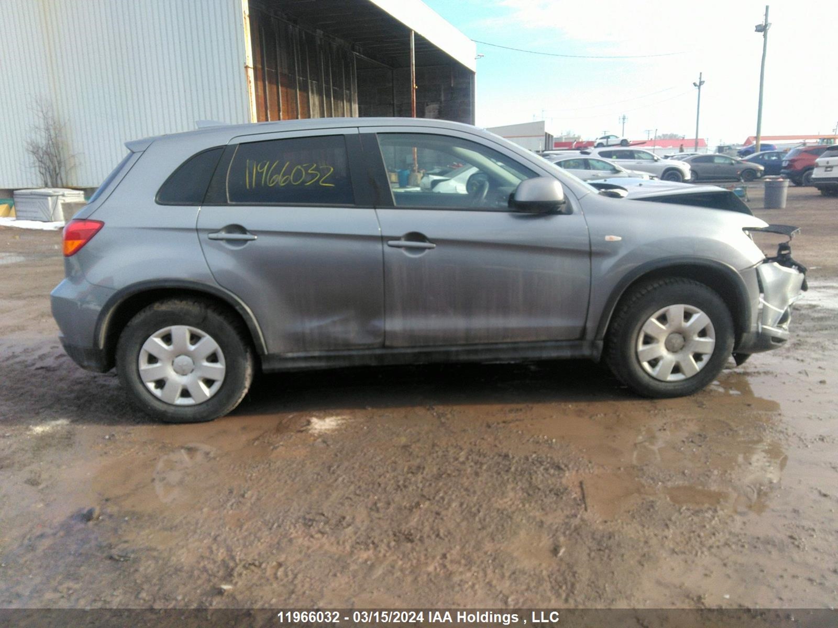 Photo 12 VIN: JA4AJ3AU5KU604945 - MITSUBISHI RVR 