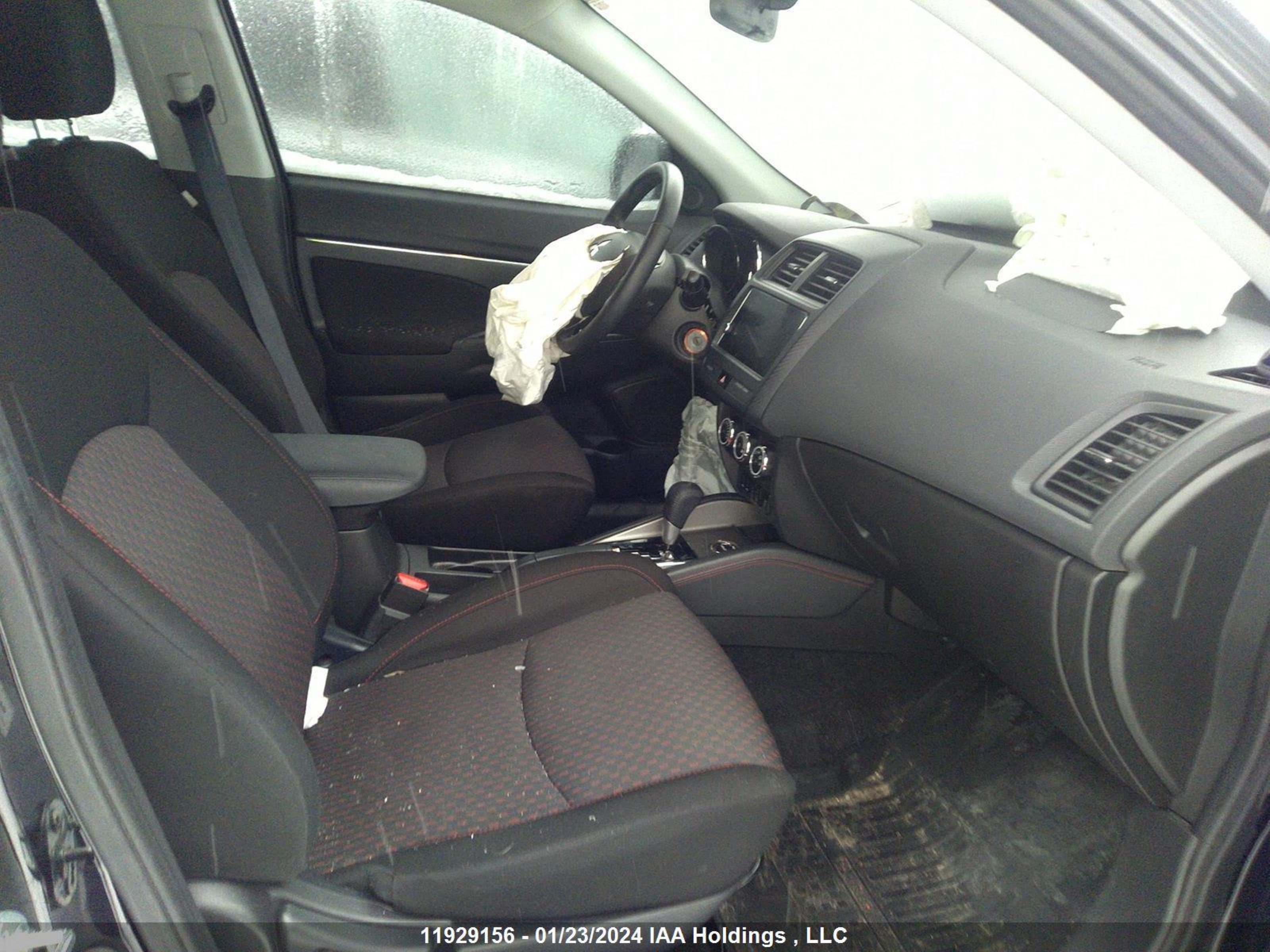 Photo 4 VIN: JA4AJ3AU6KU601066 - MITSUBISHI RVR 