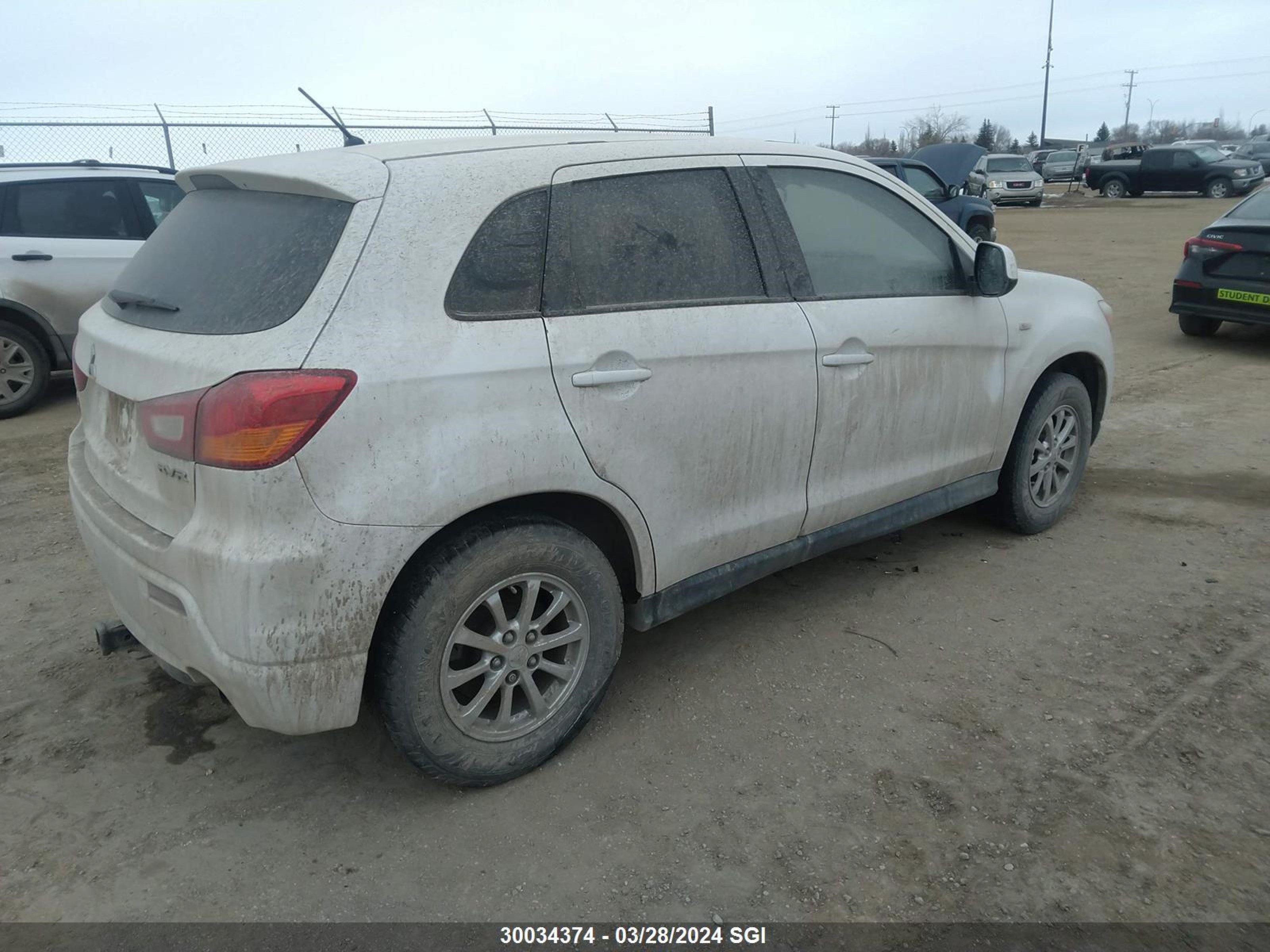 Photo 3 VIN: JA4AJ3AU7BZ607896 - MITSUBISHI RVR 