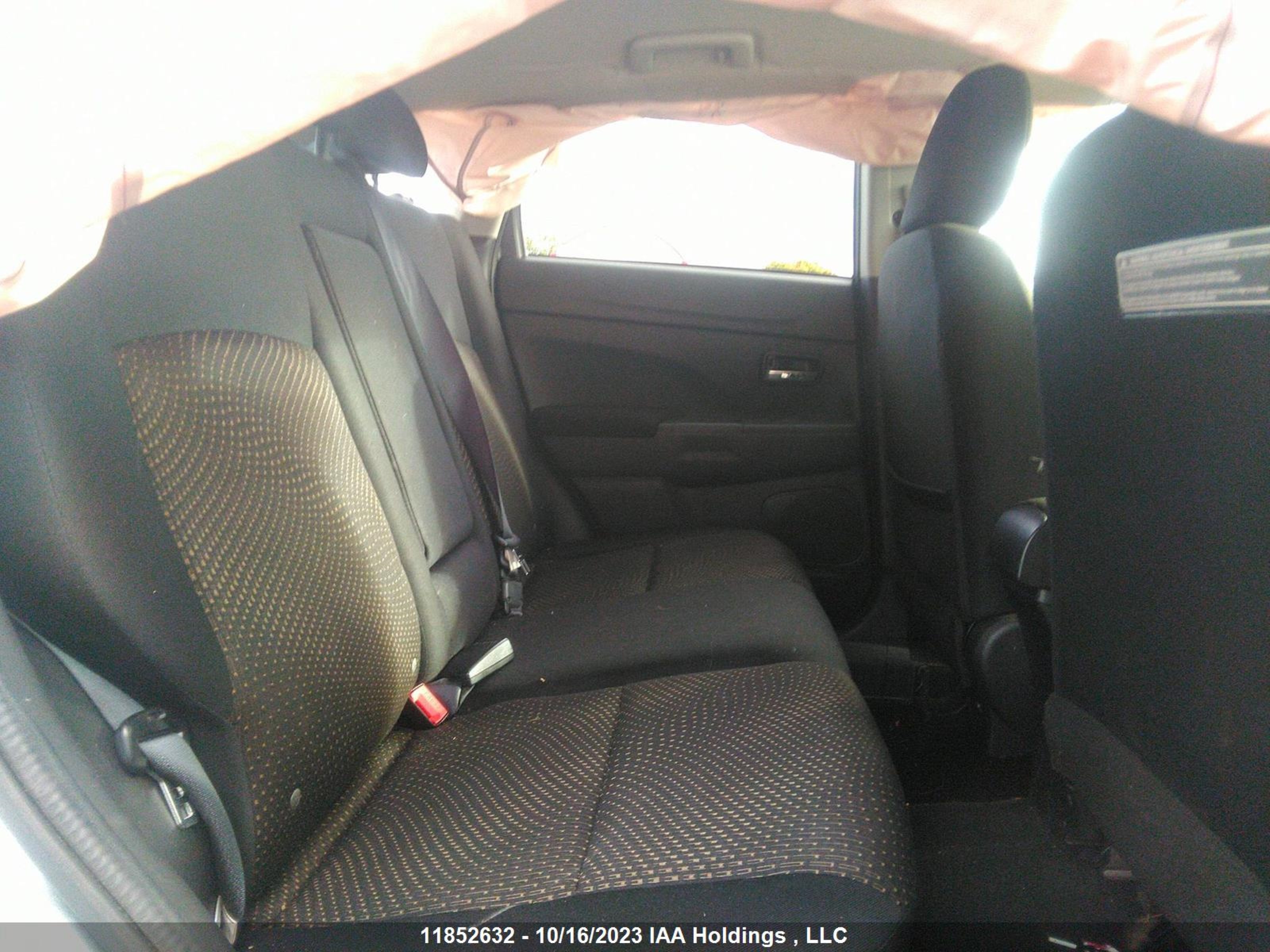 Photo 7 VIN: JA4AJ3AU7GZ606612 - MITSUBISHI RVR 