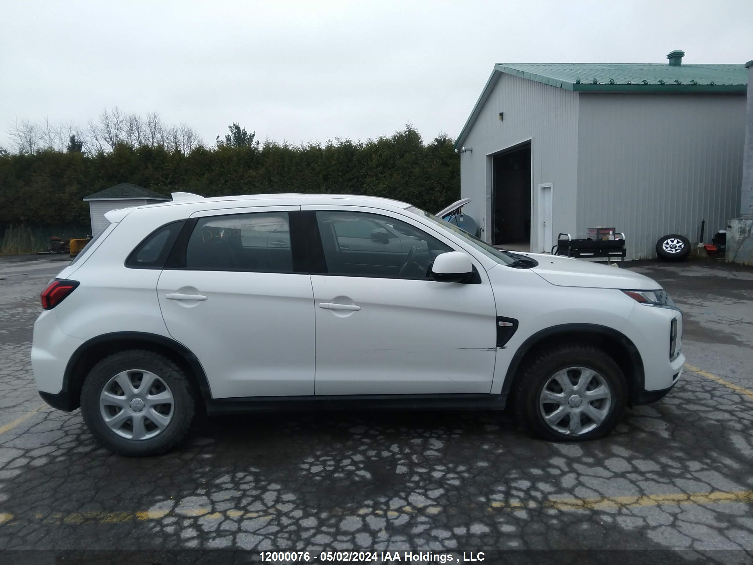 Photo 13 VIN: JA4AJ3AU8LU600616 - MITSUBISHI RVR ES 