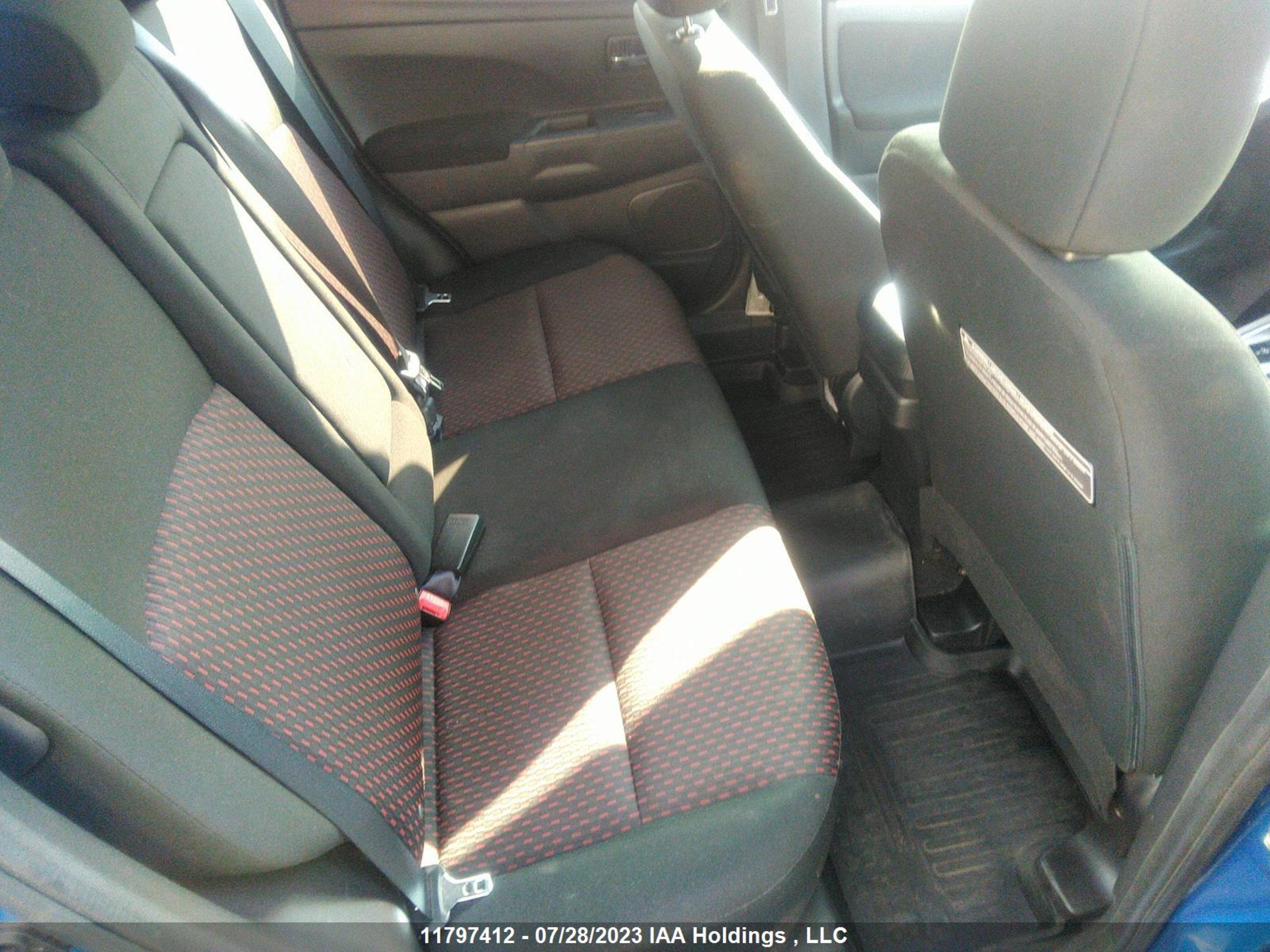 Photo 7 VIN: JA4AJ3AU9JU602890 - MITSUBISHI RVR 