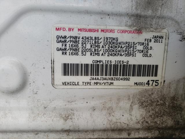 Photo 9 VIN: JA4AJ3AUXBZ604992 - MITSUBISHI RVR SE 