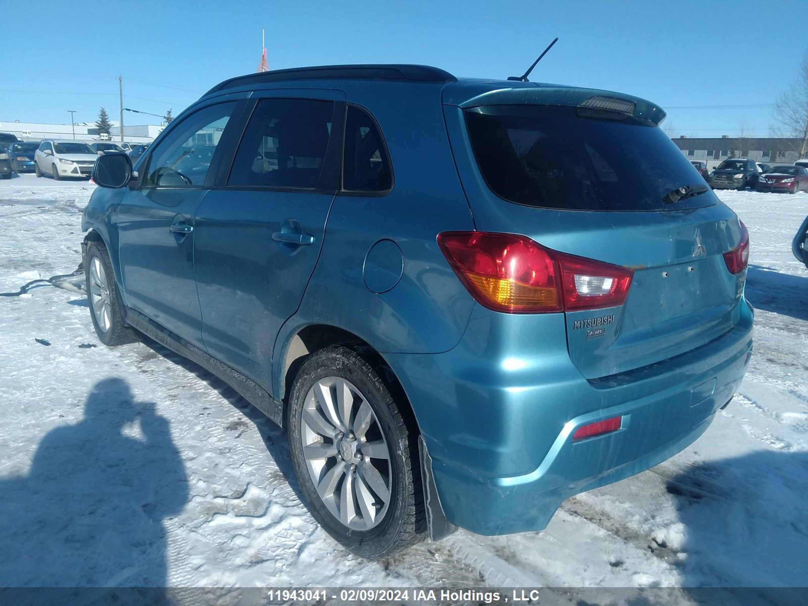 Photo 2 VIN: JA4AJ4AU2BZ605852 - MITSUBISHI RVR 