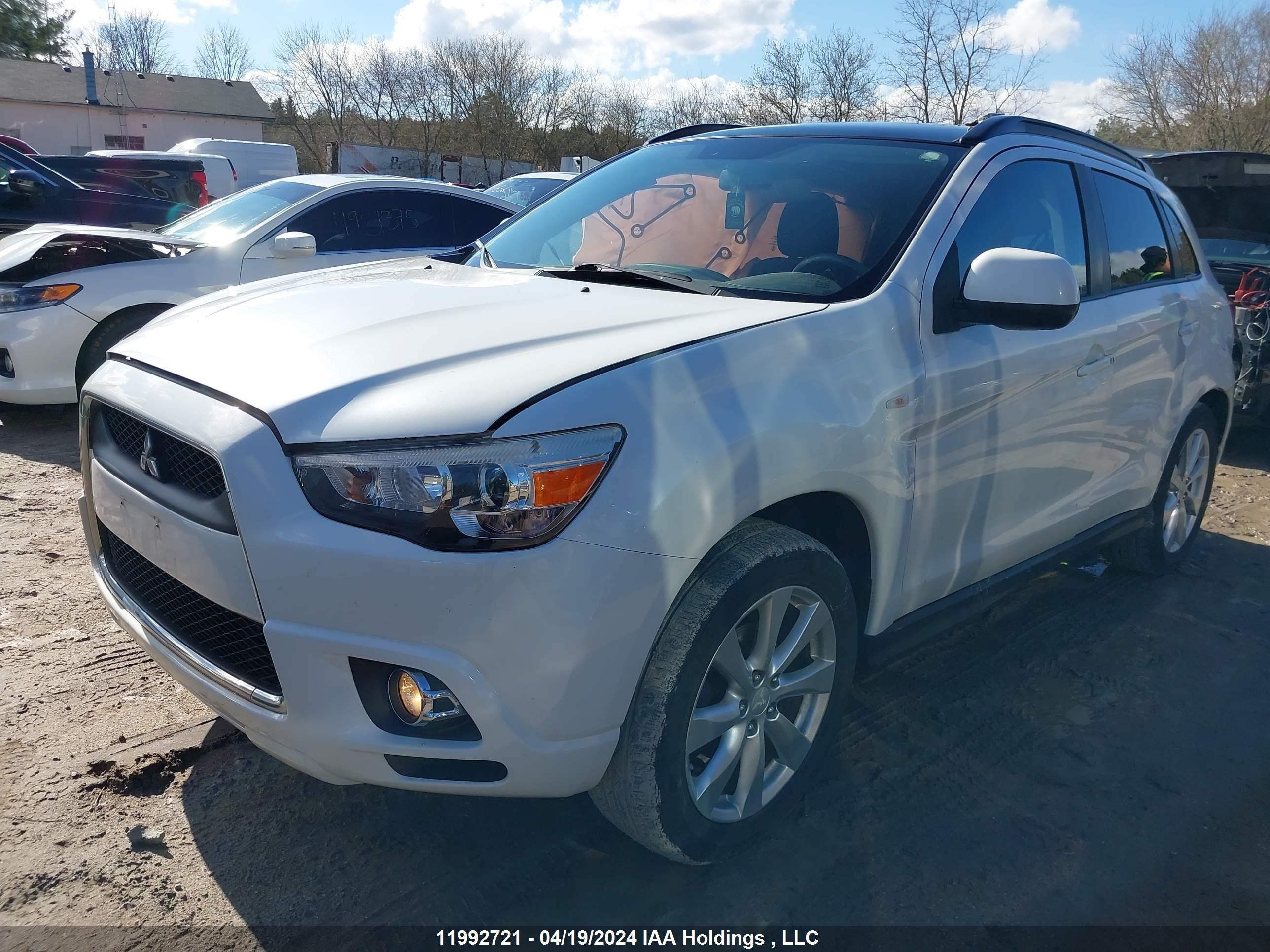 Photo 1 VIN: JA4AJ4AU3CZ600242 - MITSUBISHI RVR 