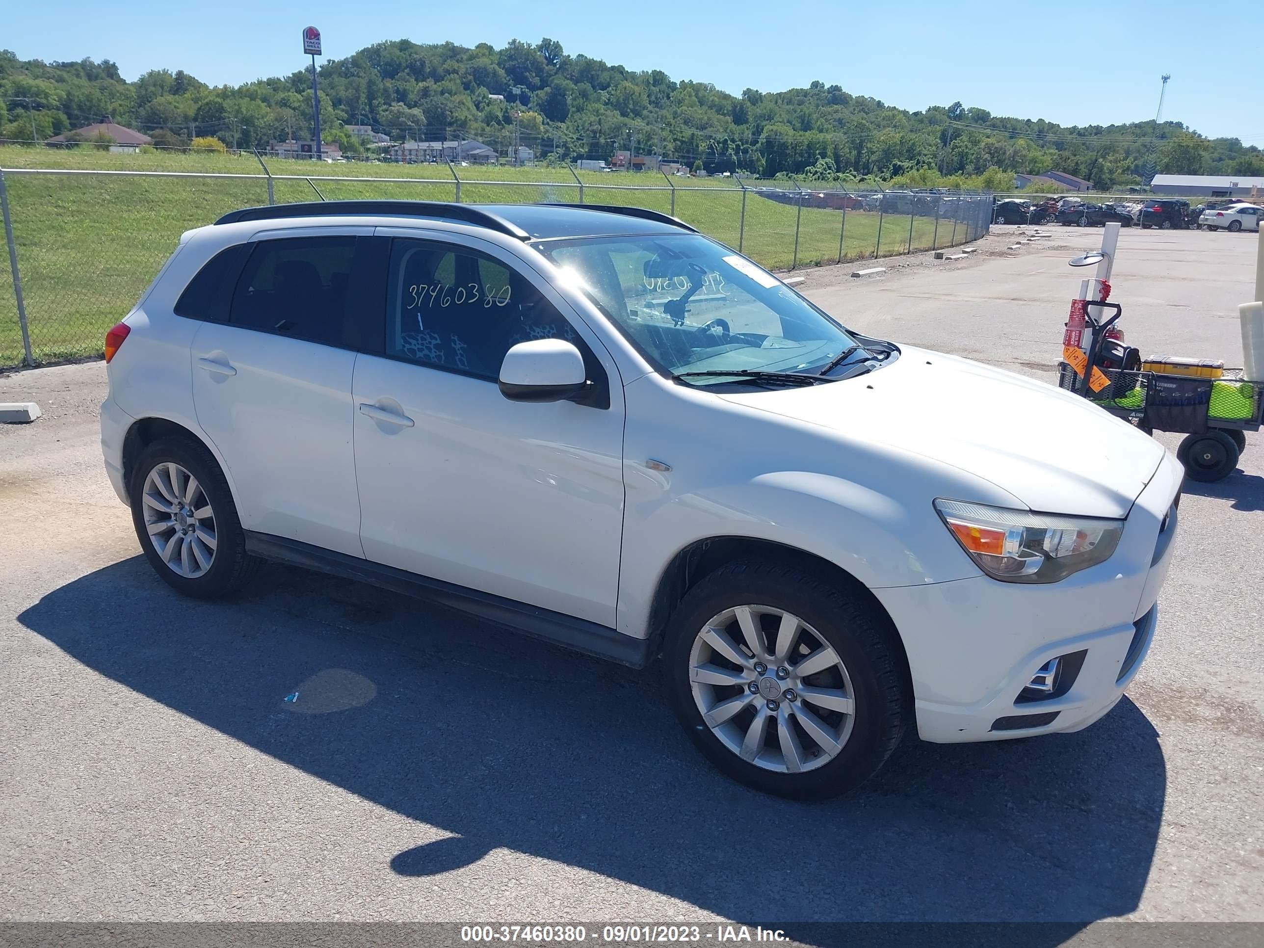 Photo 0 VIN: JA4AJ4AU5BZ606719 - MITSUBISHI RVR 