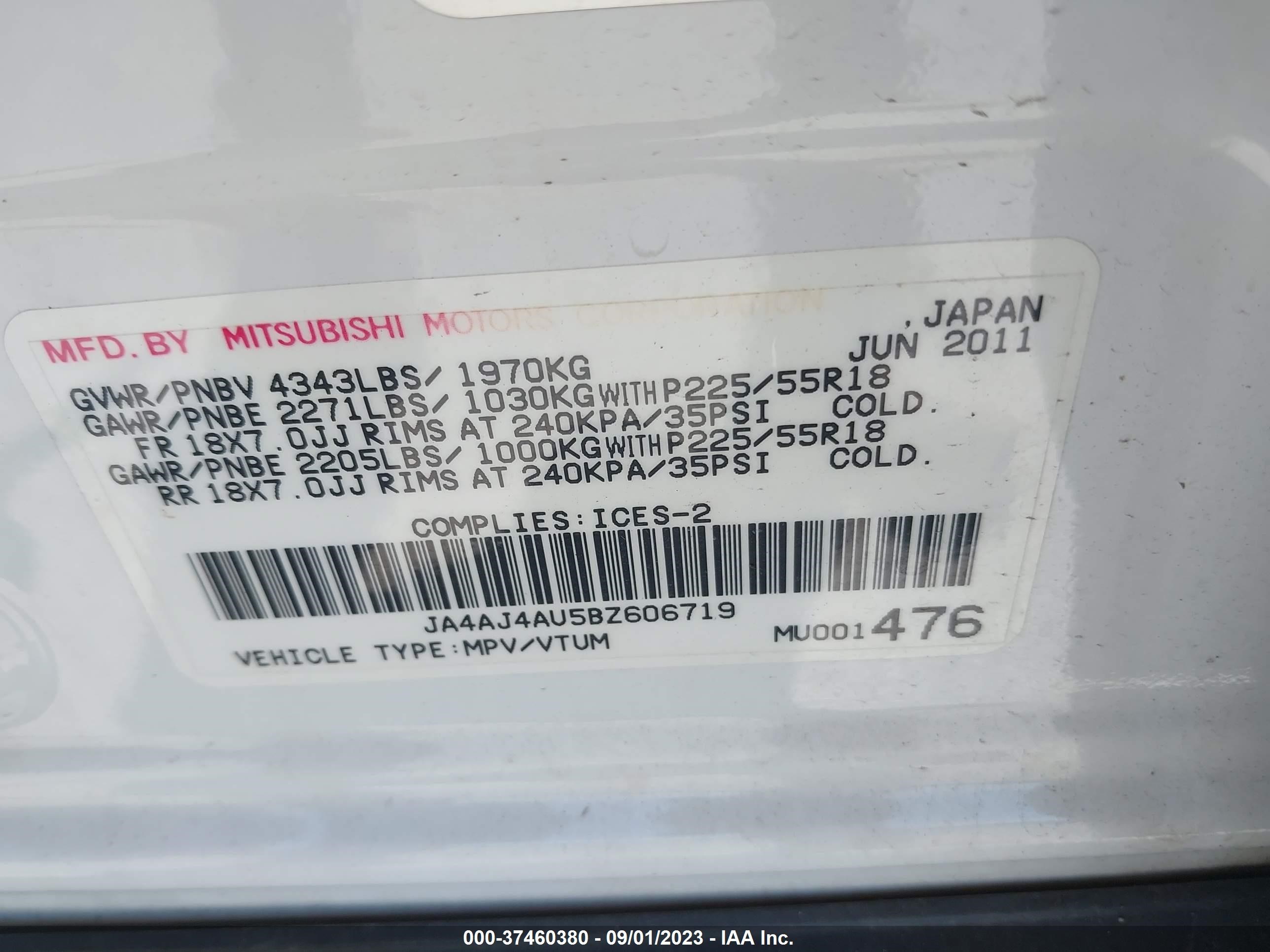 Photo 8 VIN: JA4AJ4AU5BZ606719 - MITSUBISHI RVR 