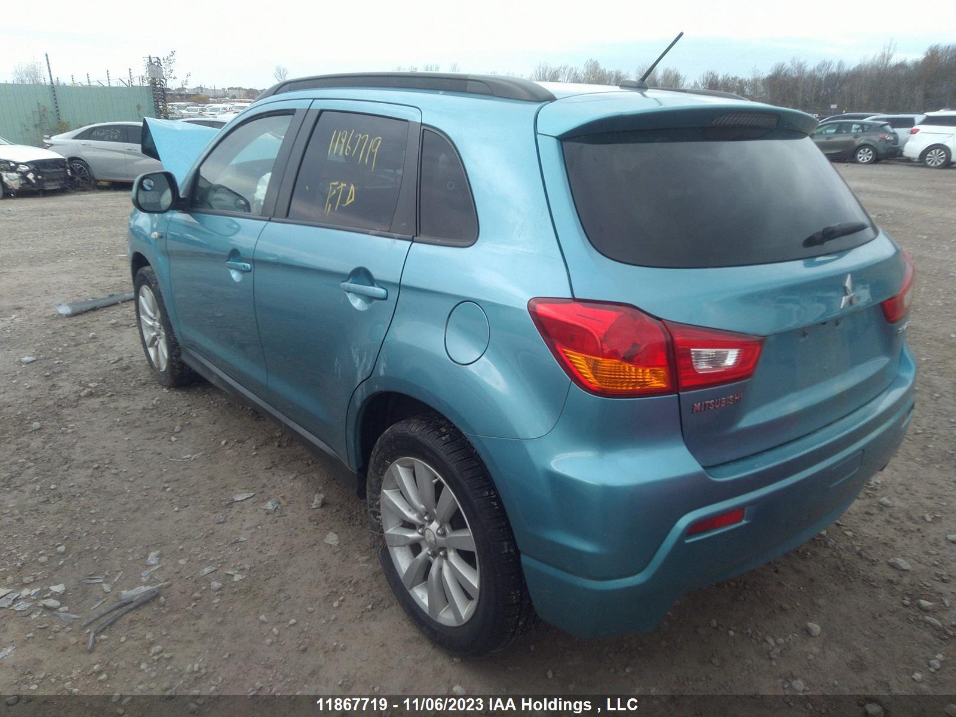 Photo 2 VIN: JA4AJ4AU7BZ600159 - MITSUBISHI RVR 