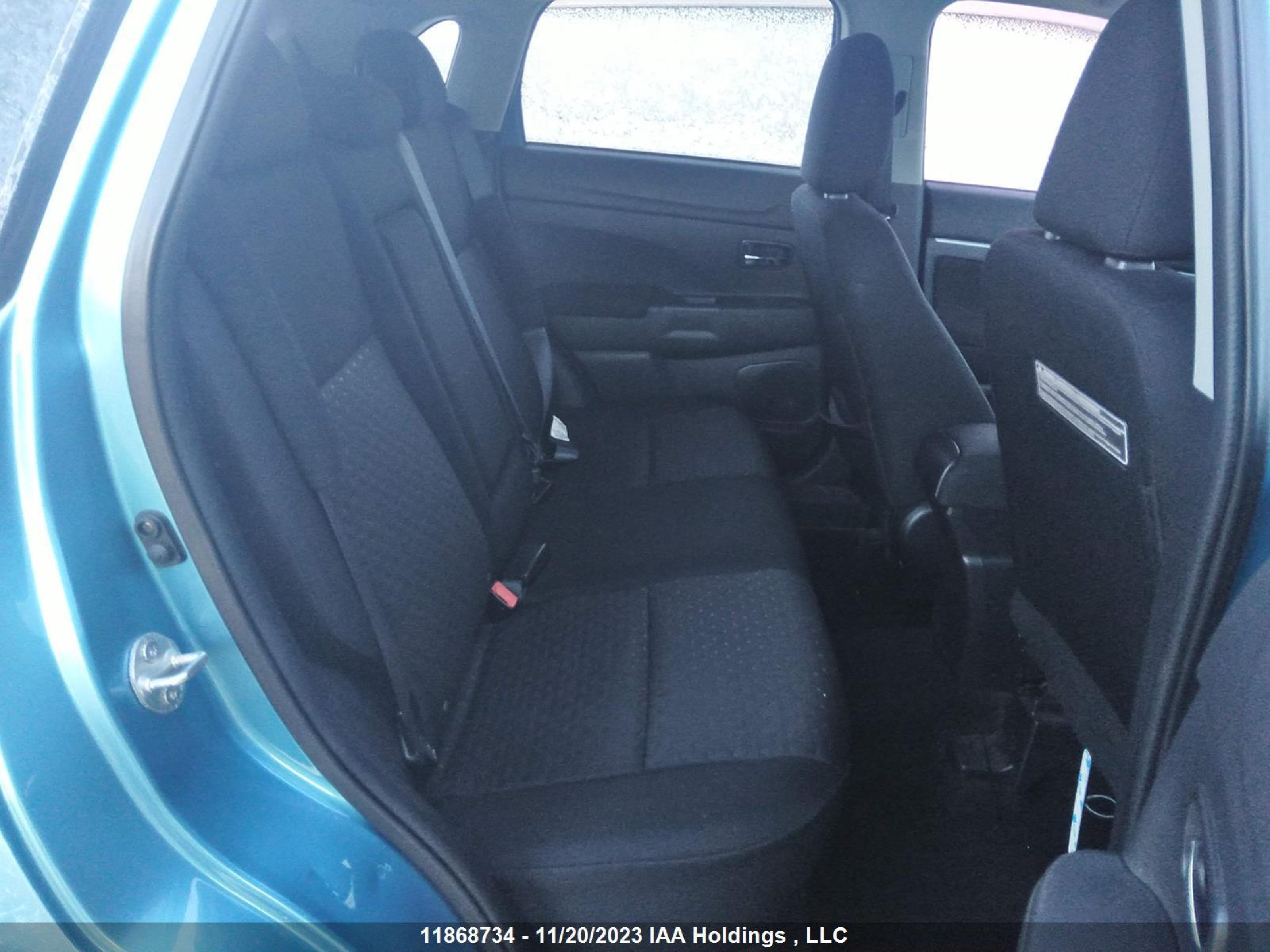 Photo 7 VIN: JA4AJ4AU7CZ603080 - MITSUBISHI RVR 