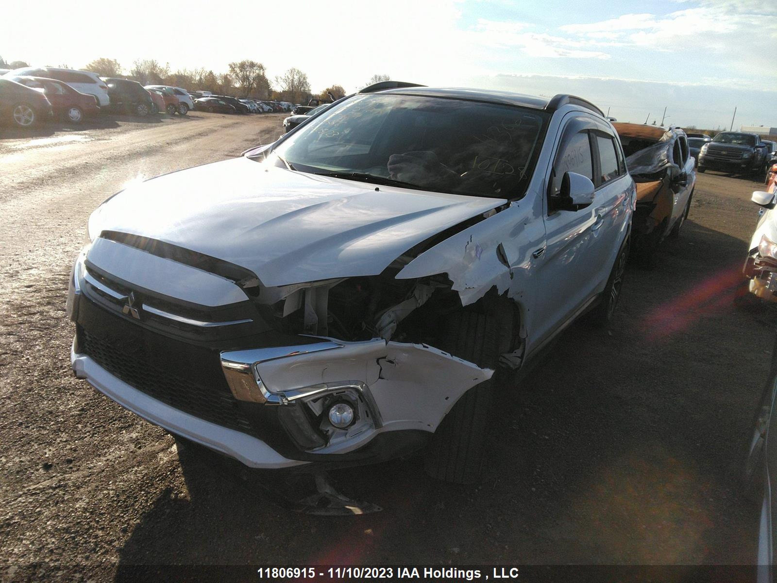 Photo 1 VIN: JA4AJ4AW2KU601556 - MITSUBISHI RVR 