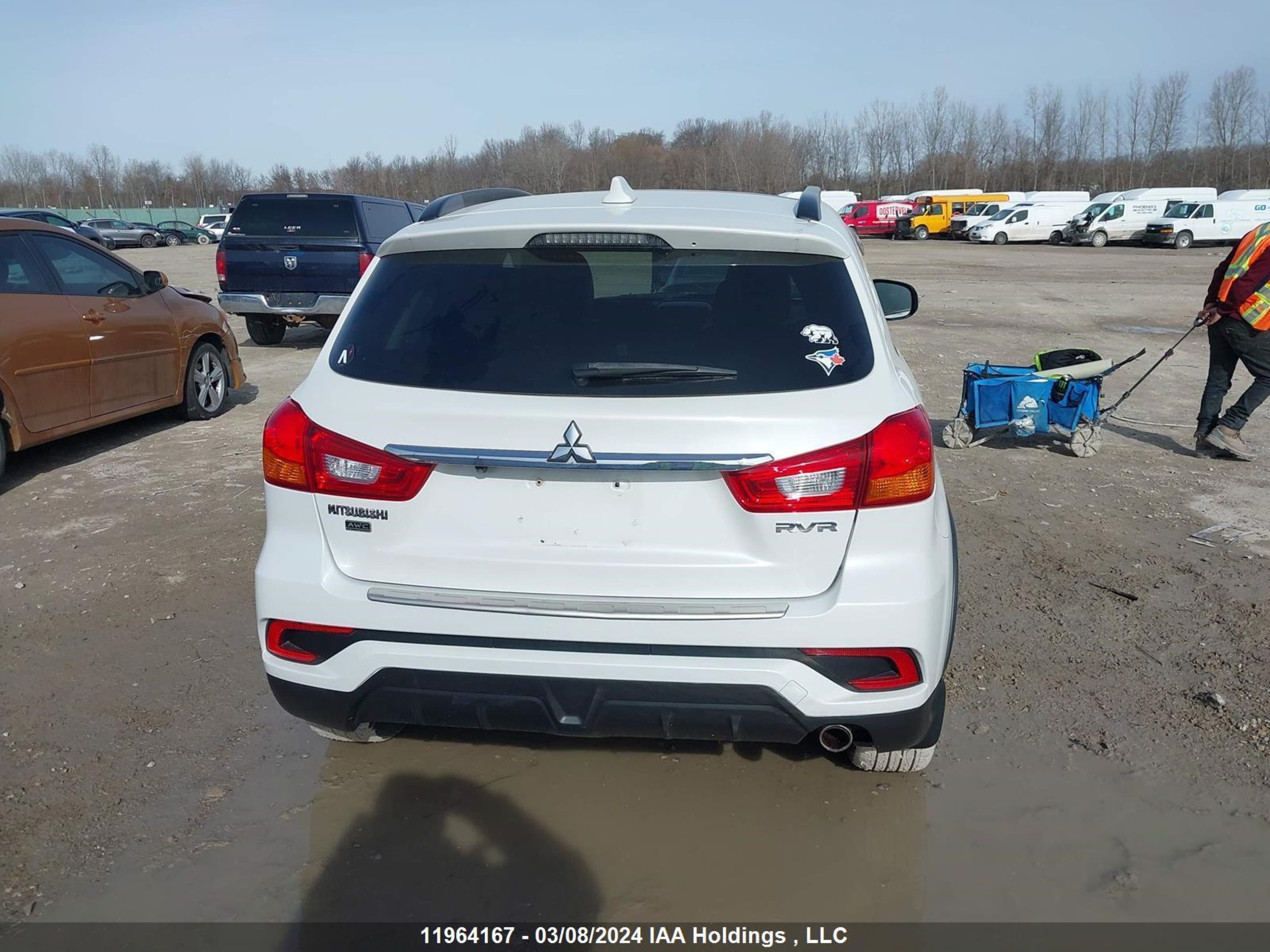 Photo 15 VIN: JA4AJ4AW3JZ605617 - MITSUBISHI RVR 