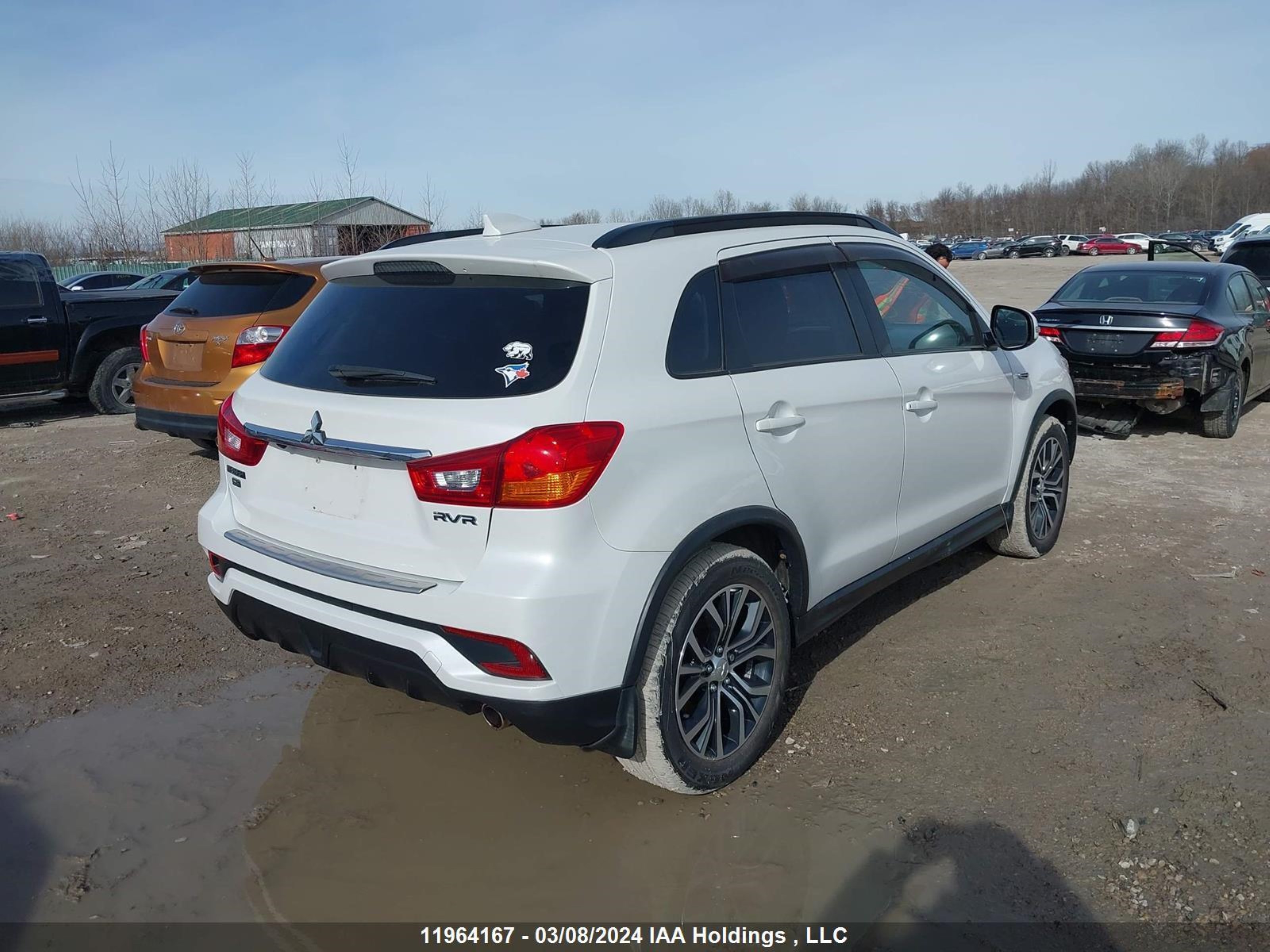 Photo 3 VIN: JA4AJ4AW3JZ605617 - MITSUBISHI RVR 