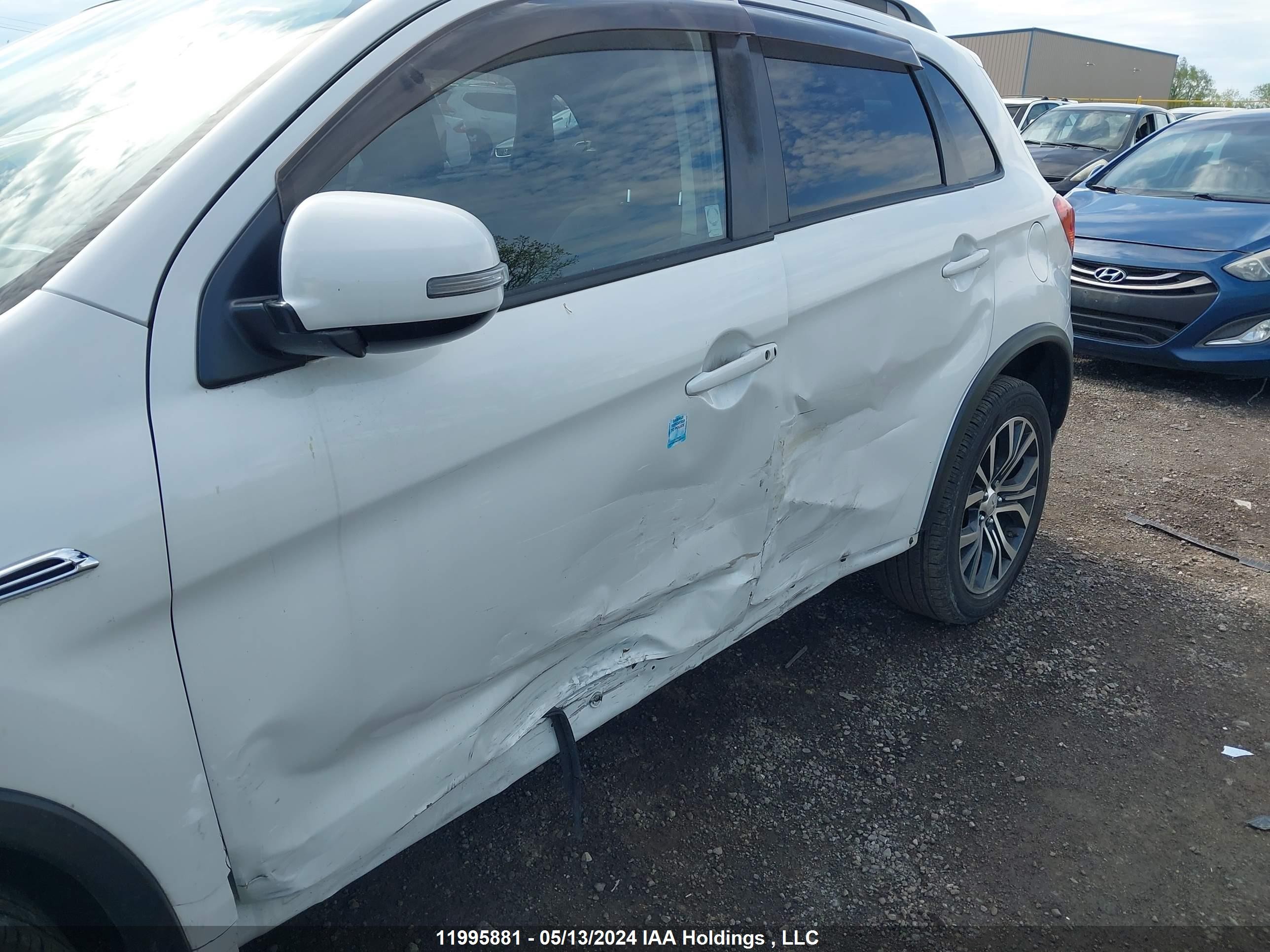 Photo 5 VIN: JA4AJ4AW4GZ606123 - MITSUBISHI RVR 