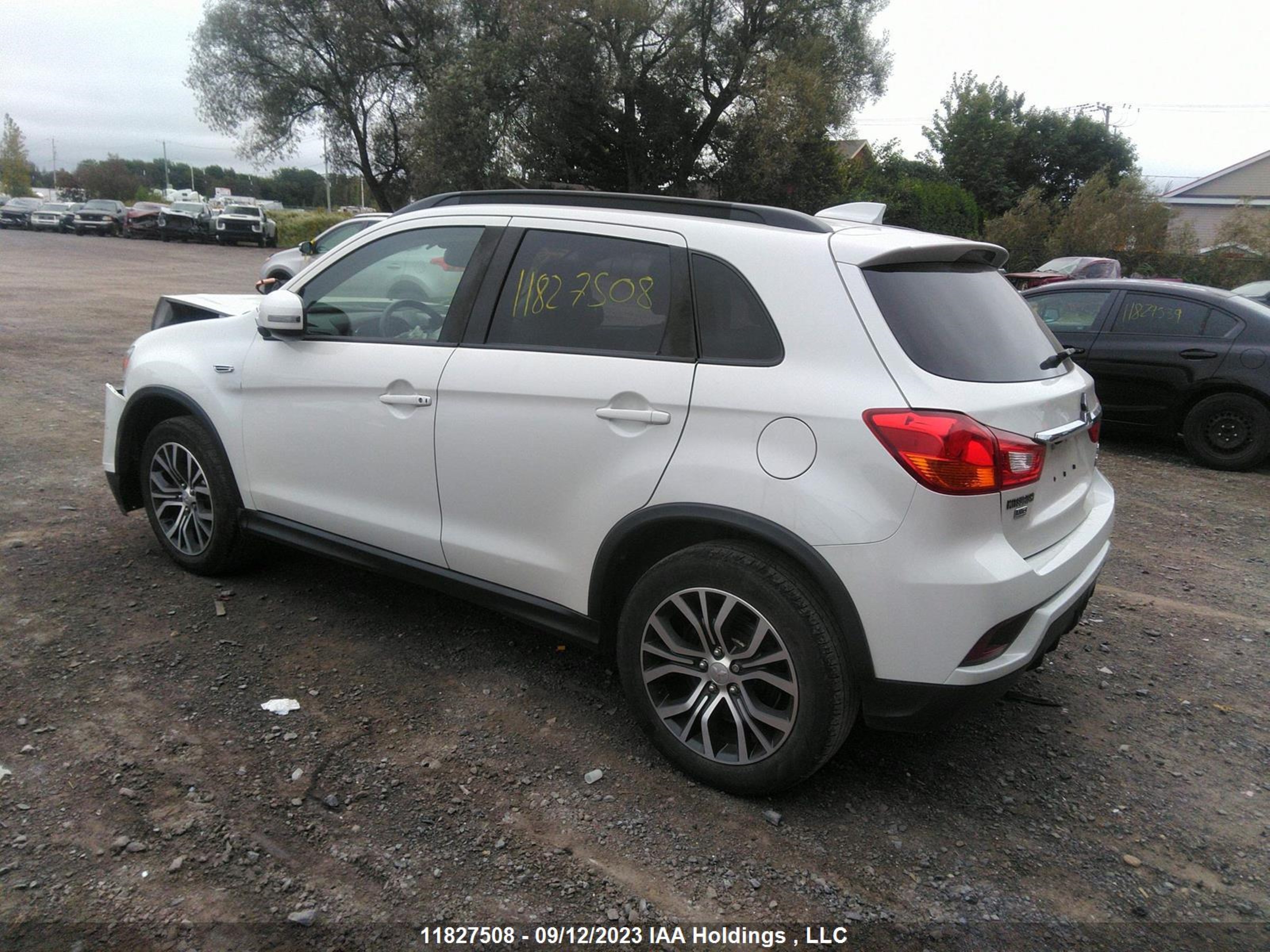 Photo 2 VIN: JA4AJ4AW6KU602970 - MITSUBISHI RVR 