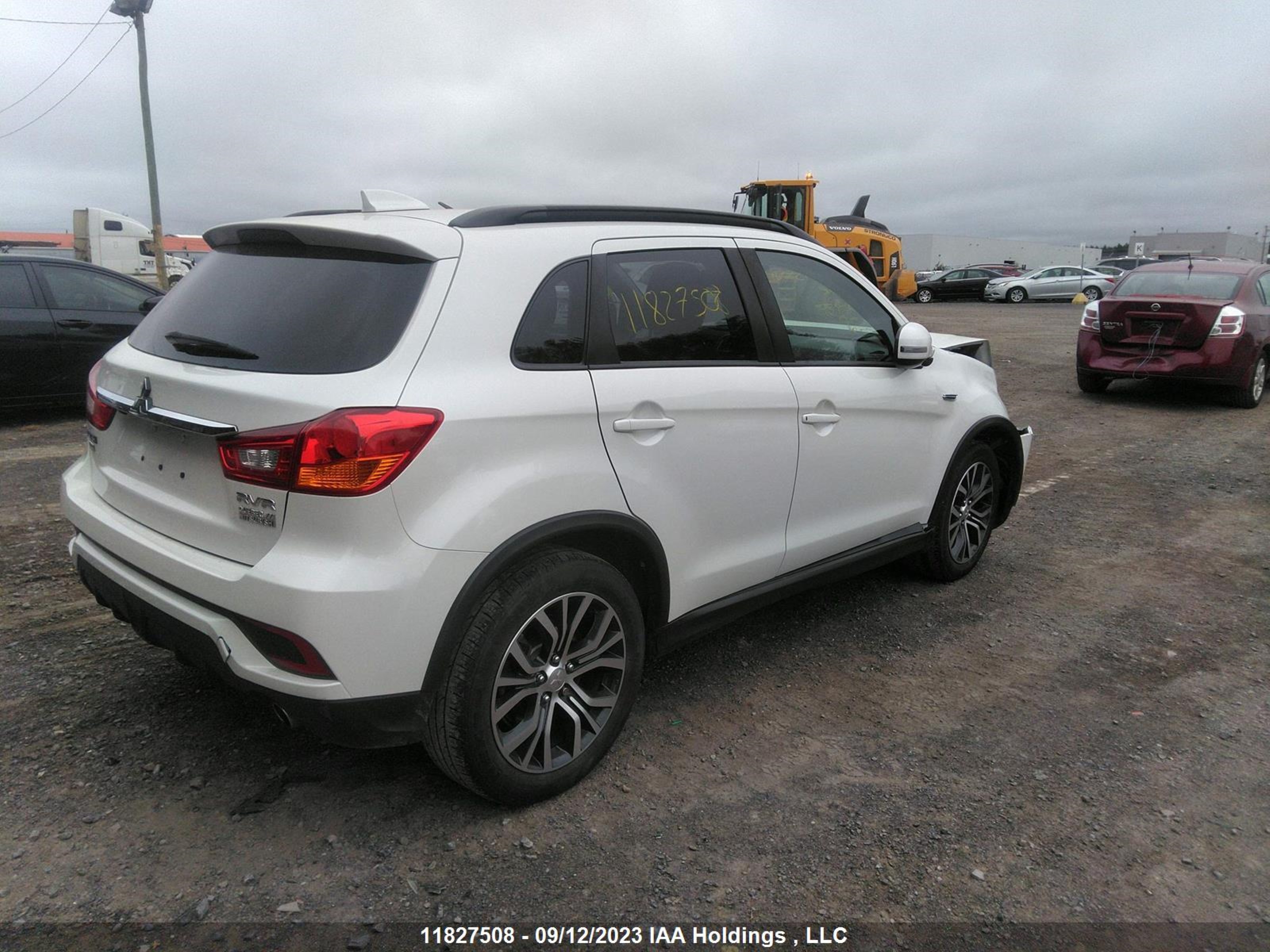 Photo 3 VIN: JA4AJ4AW6KU602970 - MITSUBISHI RVR 