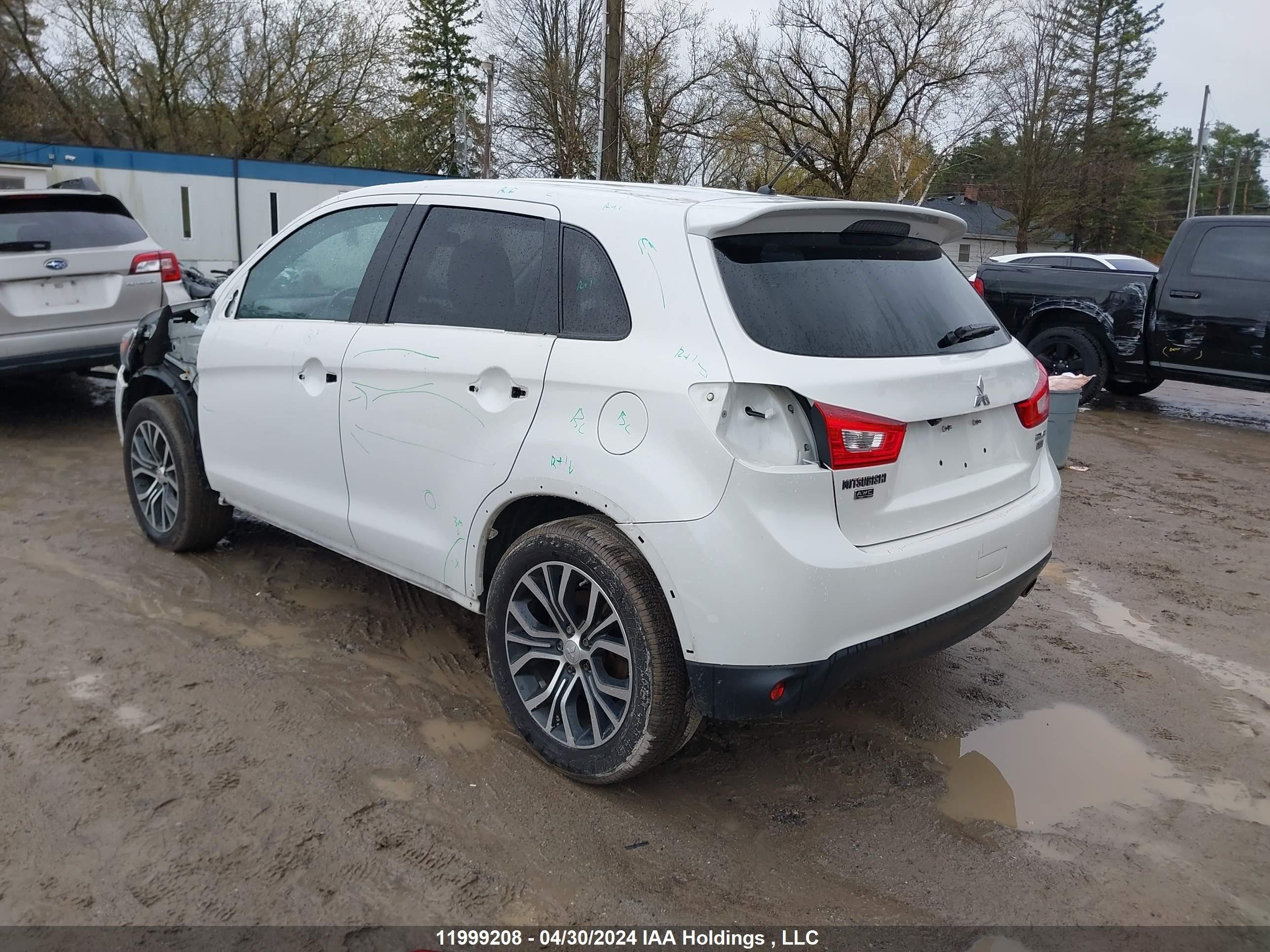 Photo 2 VIN: JA4AJ4AW7GZ612708 - MITSUBISHI RVR 