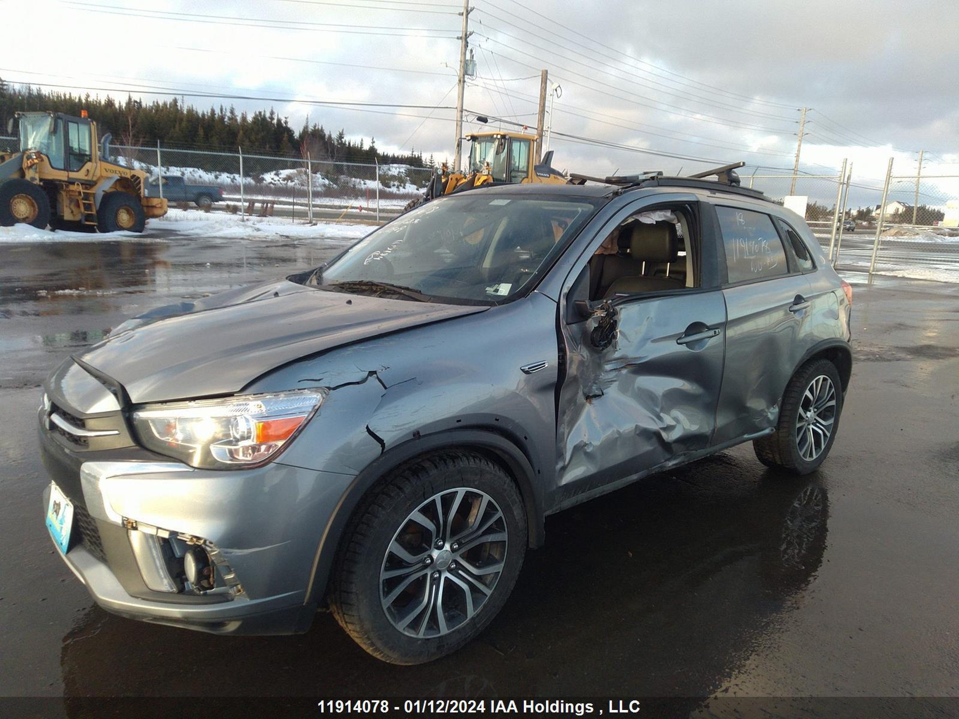 Photo 11 VIN: JA4AJ4AW7JZ612909 - MITSUBISHI RVR 