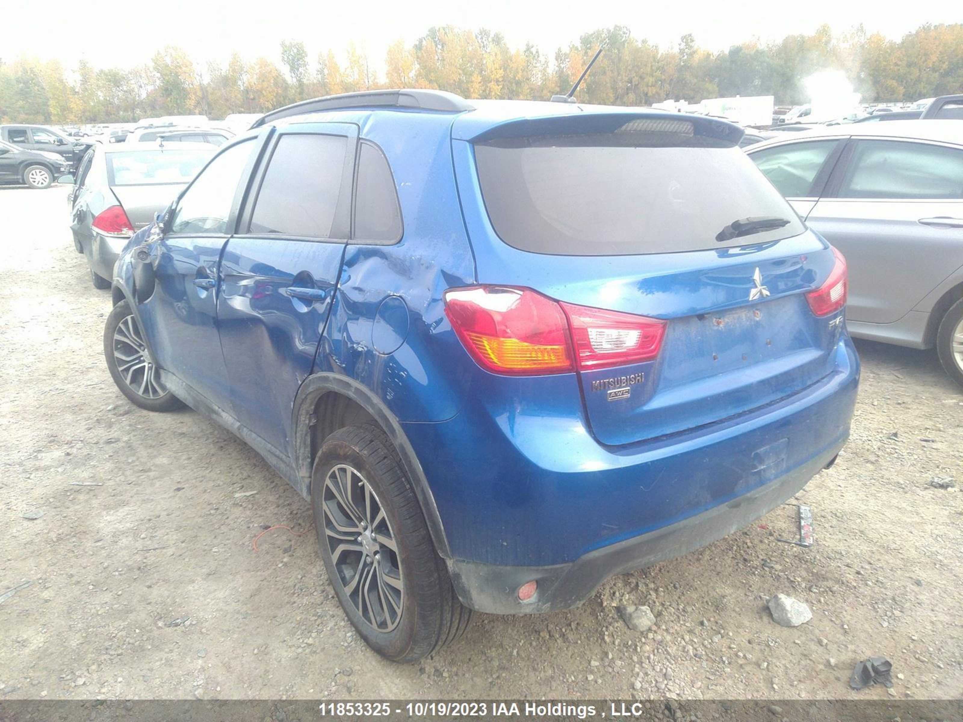 Photo 2 VIN: JA4AJ4AW9GZ605940 - MITSUBISHI RVR 