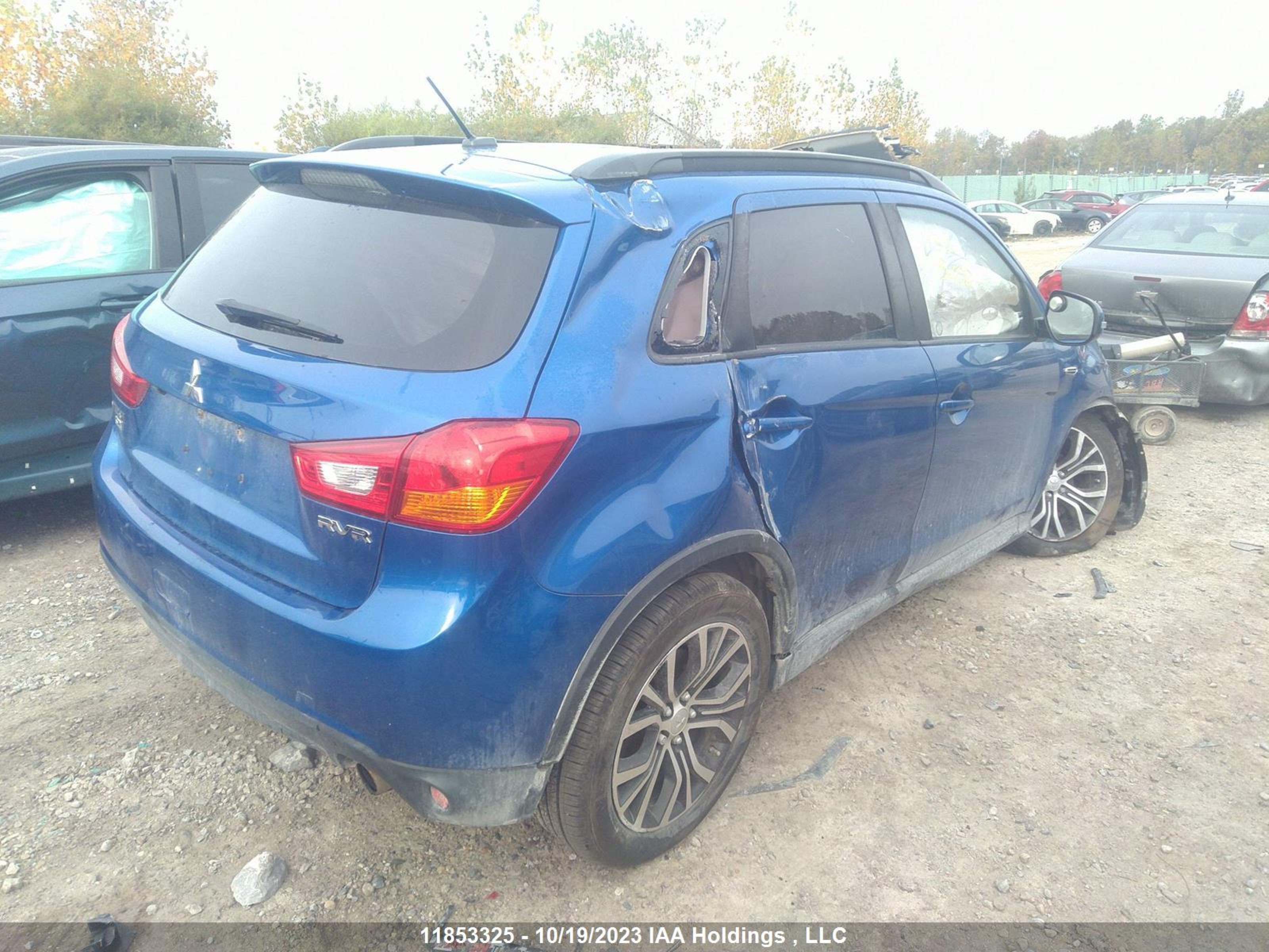 Photo 3 VIN: JA4AJ4AW9GZ605940 - MITSUBISHI RVR 