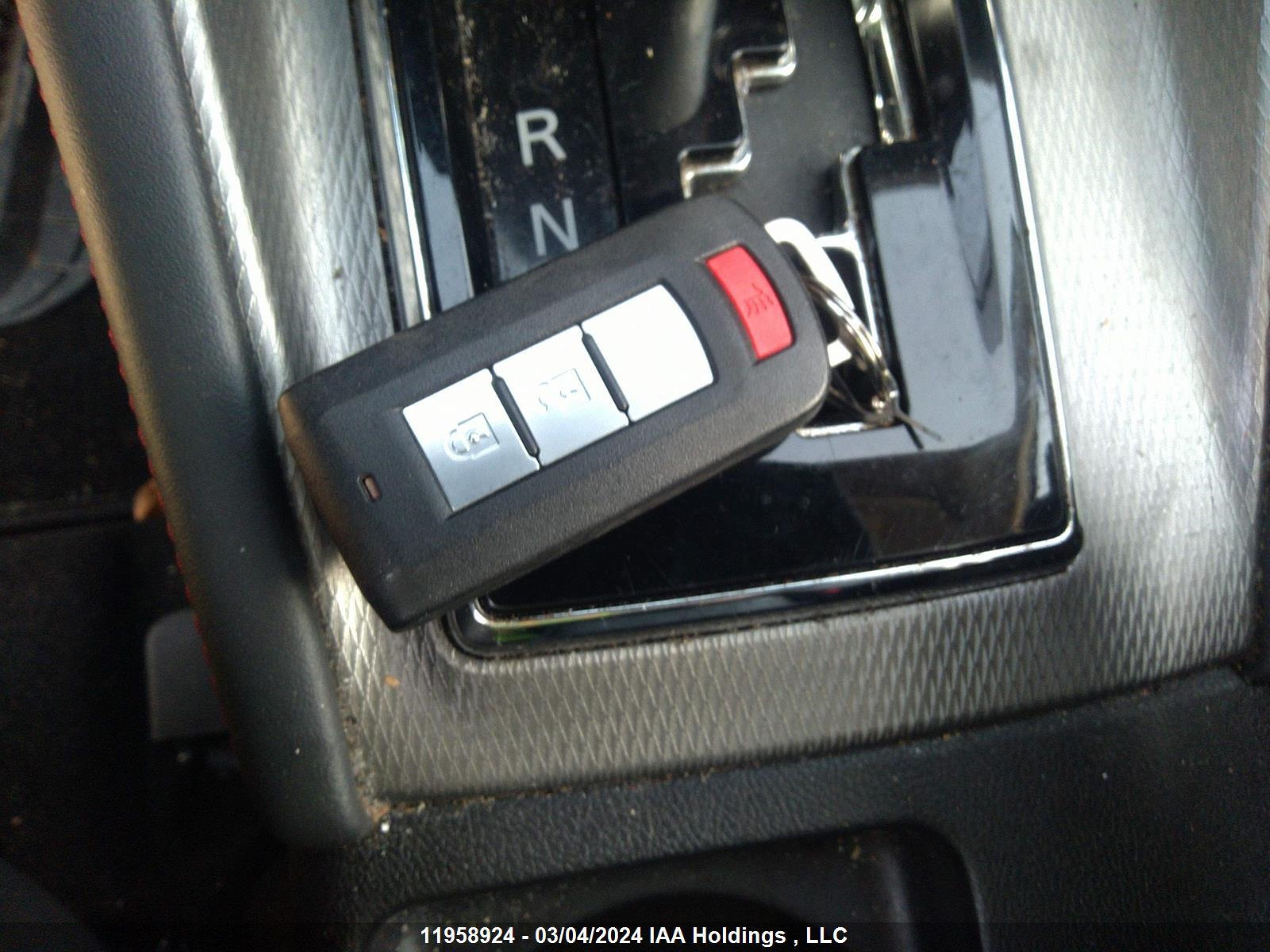 Photo 10 VIN: JA4AJ4AW9KU600856 - MITSUBISHI RVR 