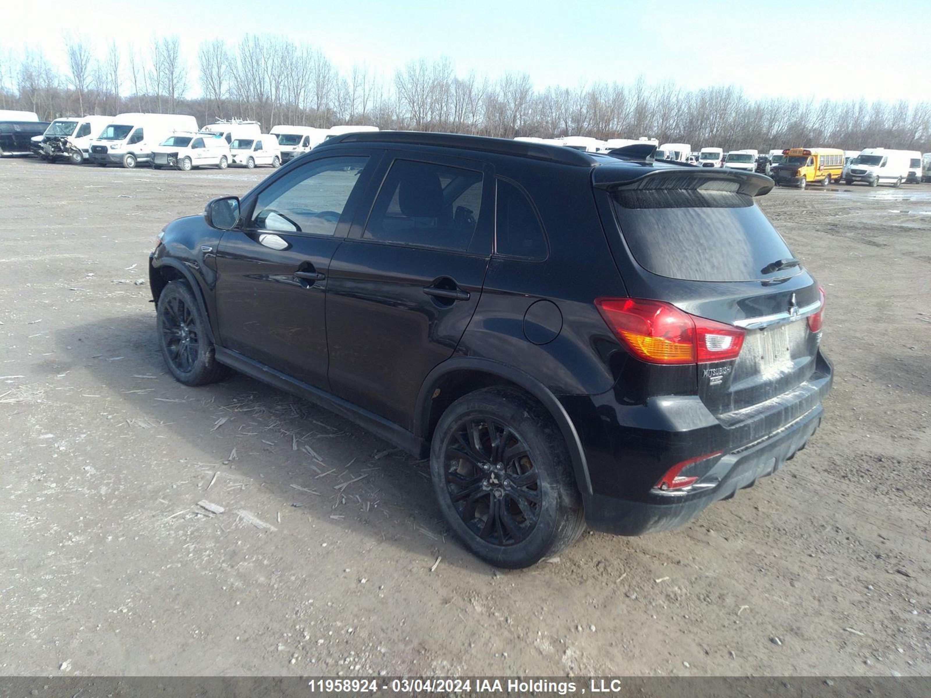 Photo 2 VIN: JA4AJ4AW9KU600856 - MITSUBISHI RVR 