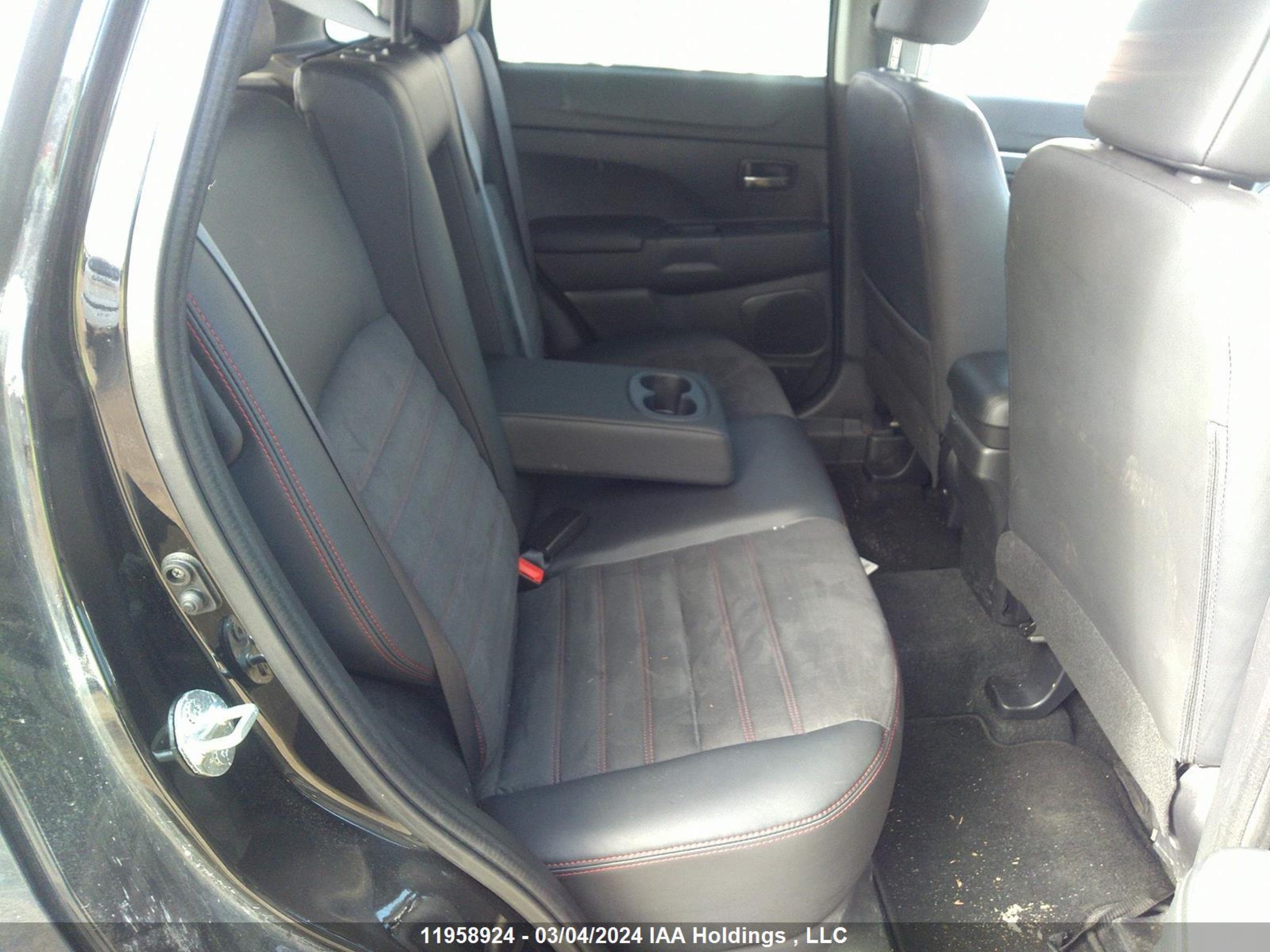 Photo 7 VIN: JA4AJ4AW9KU600856 - MITSUBISHI RVR 