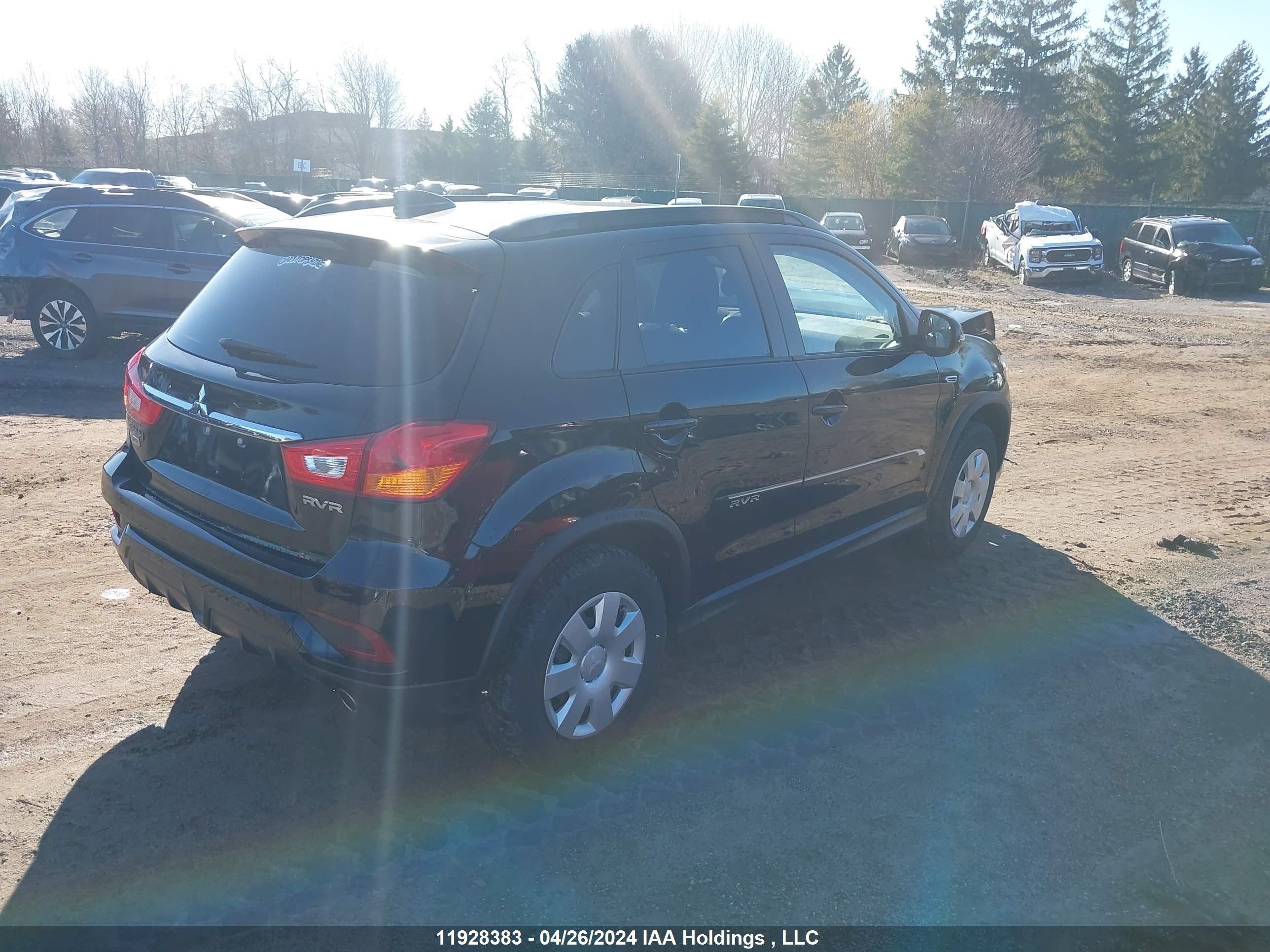 Photo 3 VIN: JA4AJ4AWXKU604236 - MITSUBISHI RVR 