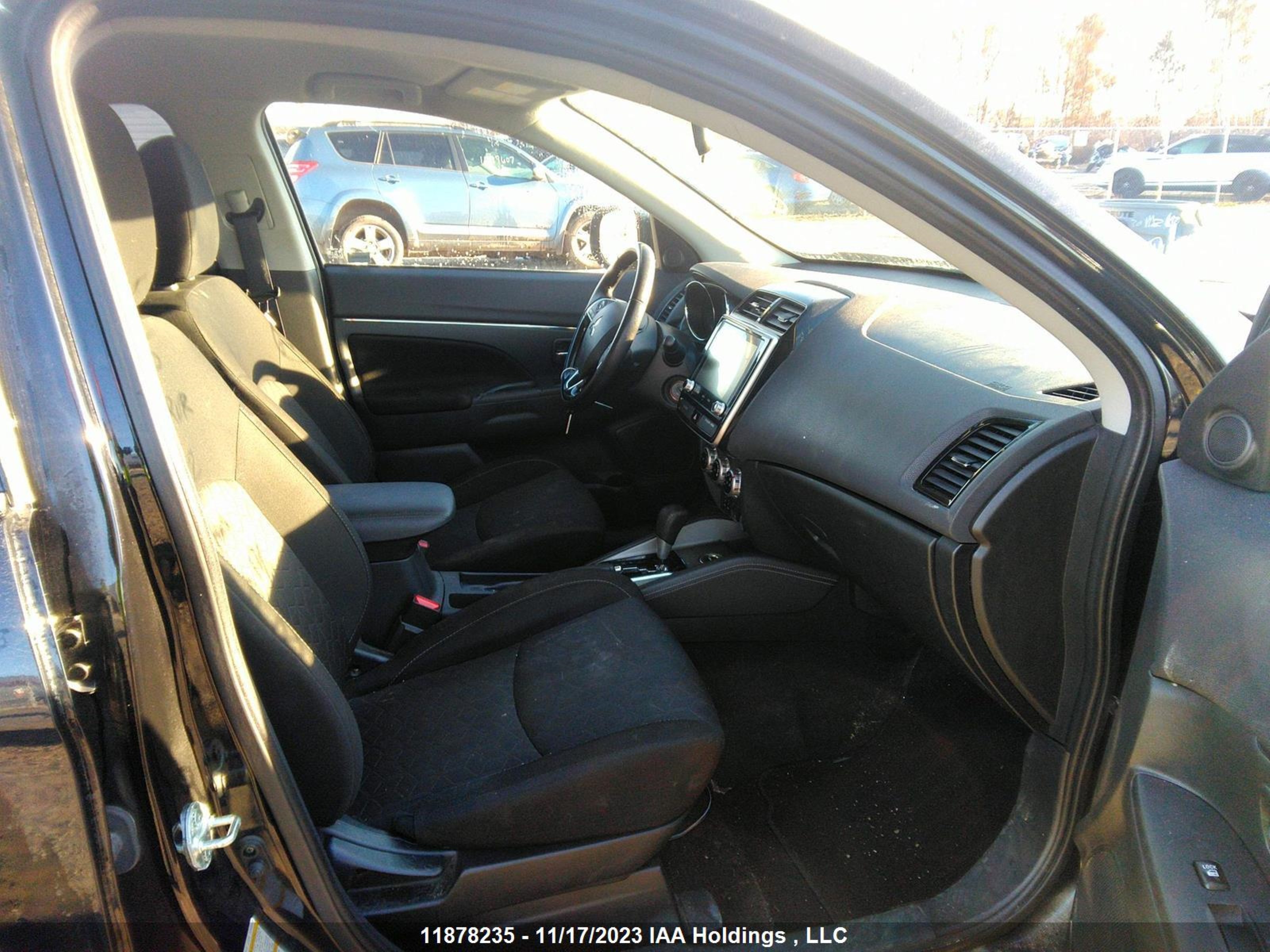 Photo 4 VIN: JA4AJ4AWXLU601922 - MITSUBISHI RVR 