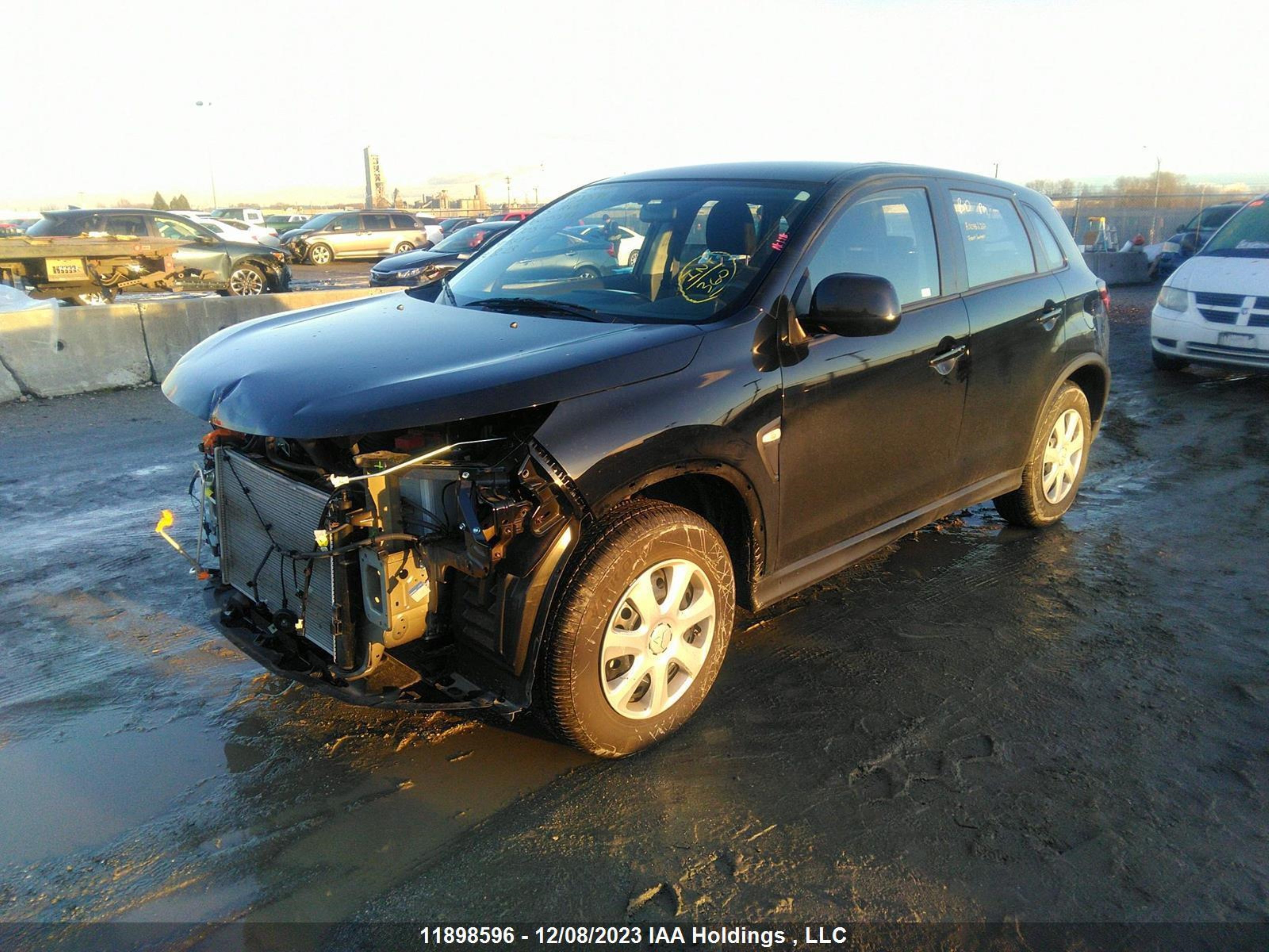 Photo 1 VIN: JA4AJUAU8PU605598 - MITSUBISHI RVR 