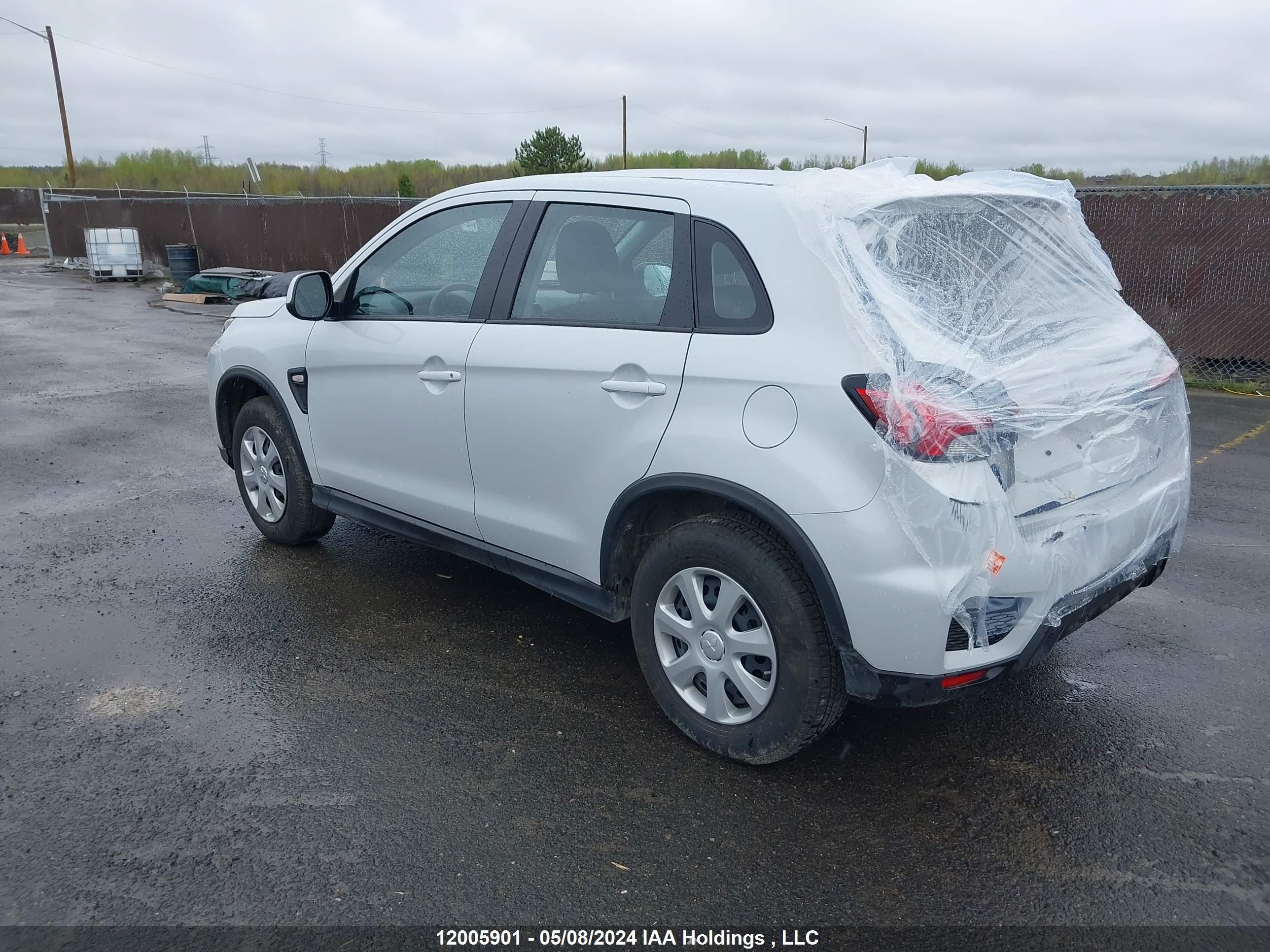 Photo 2 VIN: JA4AJUAU8PU605956 - MITSUBISHI RVR 