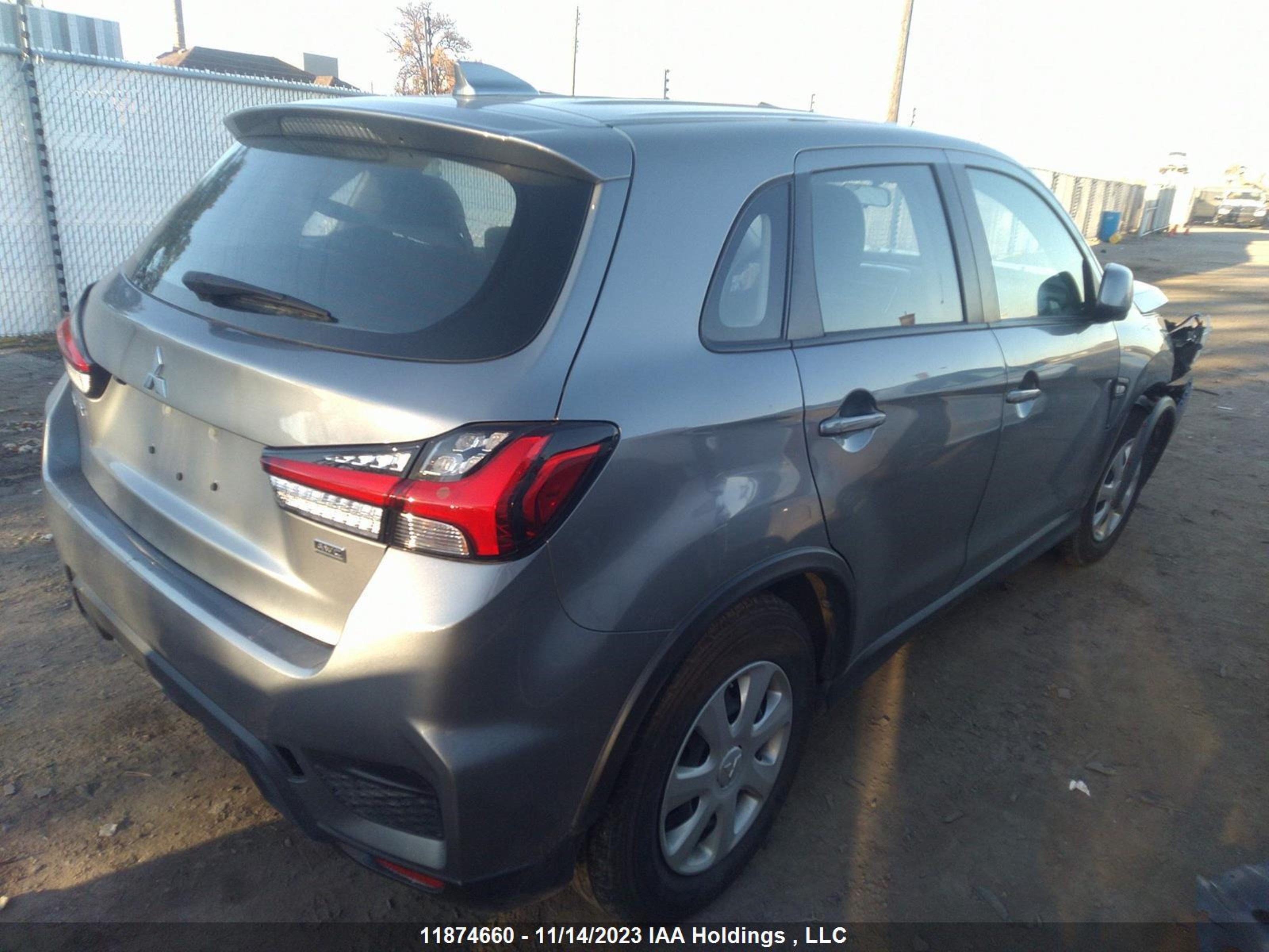 Photo 3 VIN: JA4AJUAU9NU600603 - MITSUBISHI RVR 