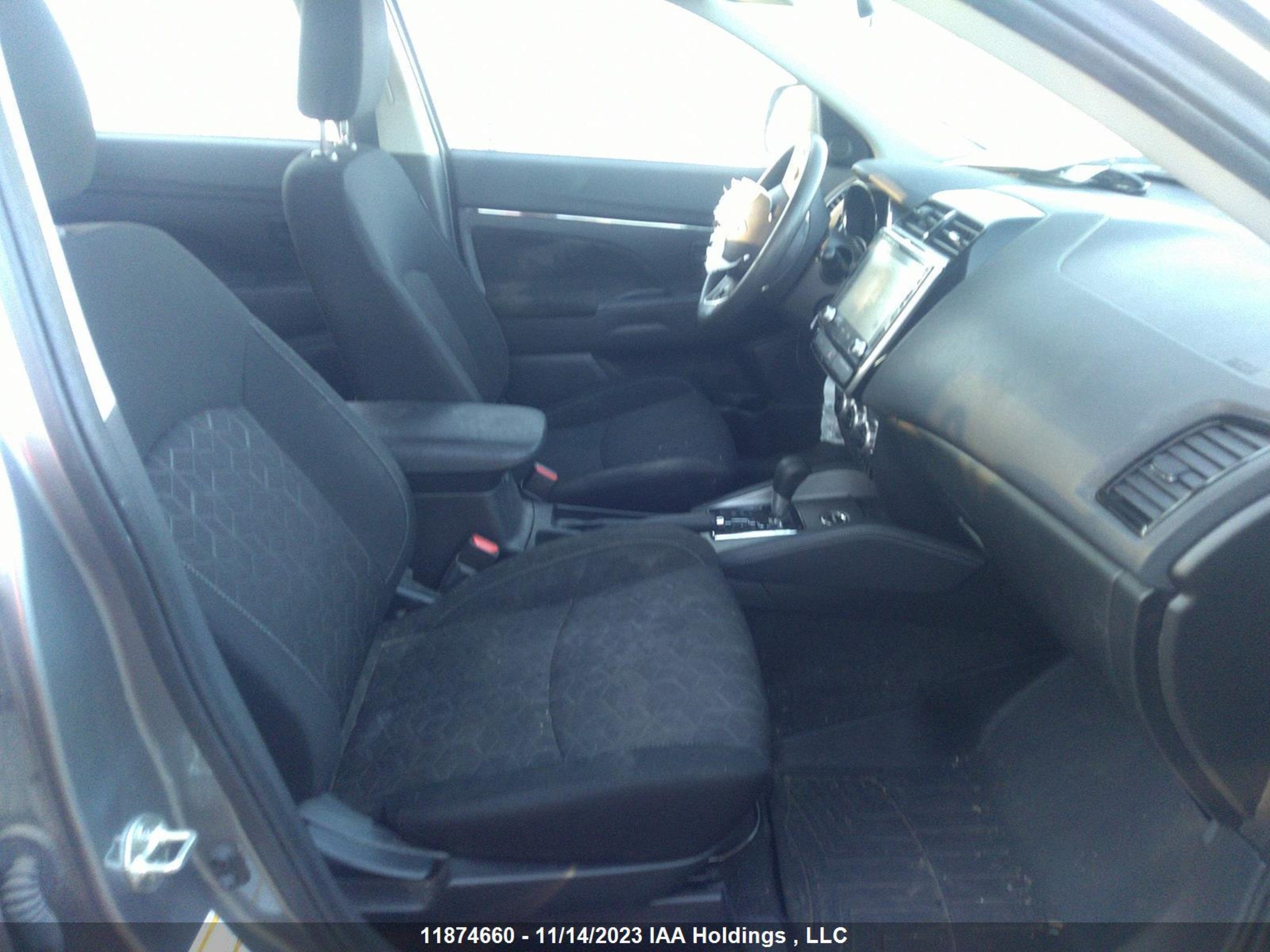 Photo 4 VIN: JA4AJUAU9NU600603 - MITSUBISHI RVR 