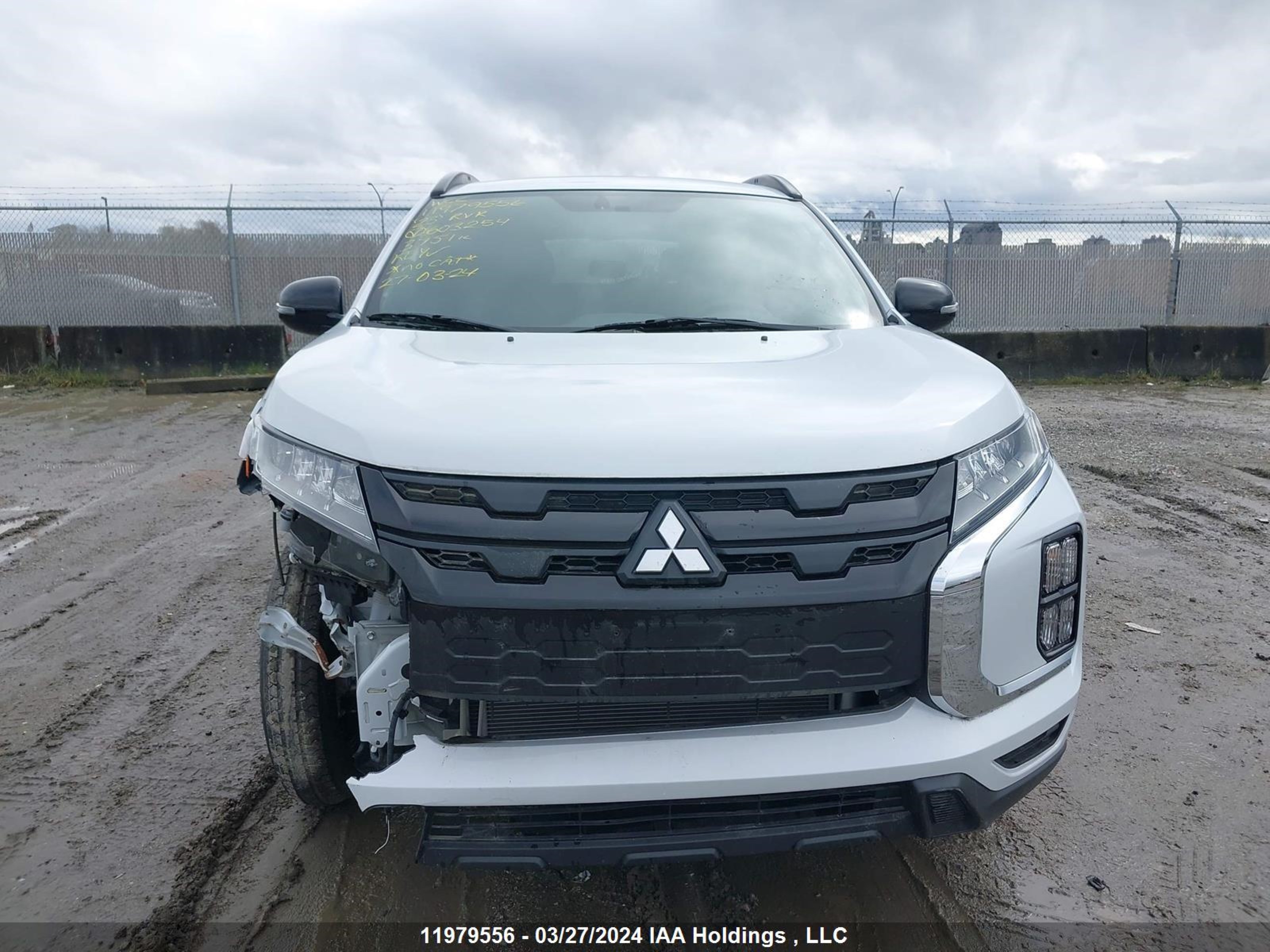 Photo 12 VIN: JA4AJVAW0PU603254 - MITSUBISHI RVR 