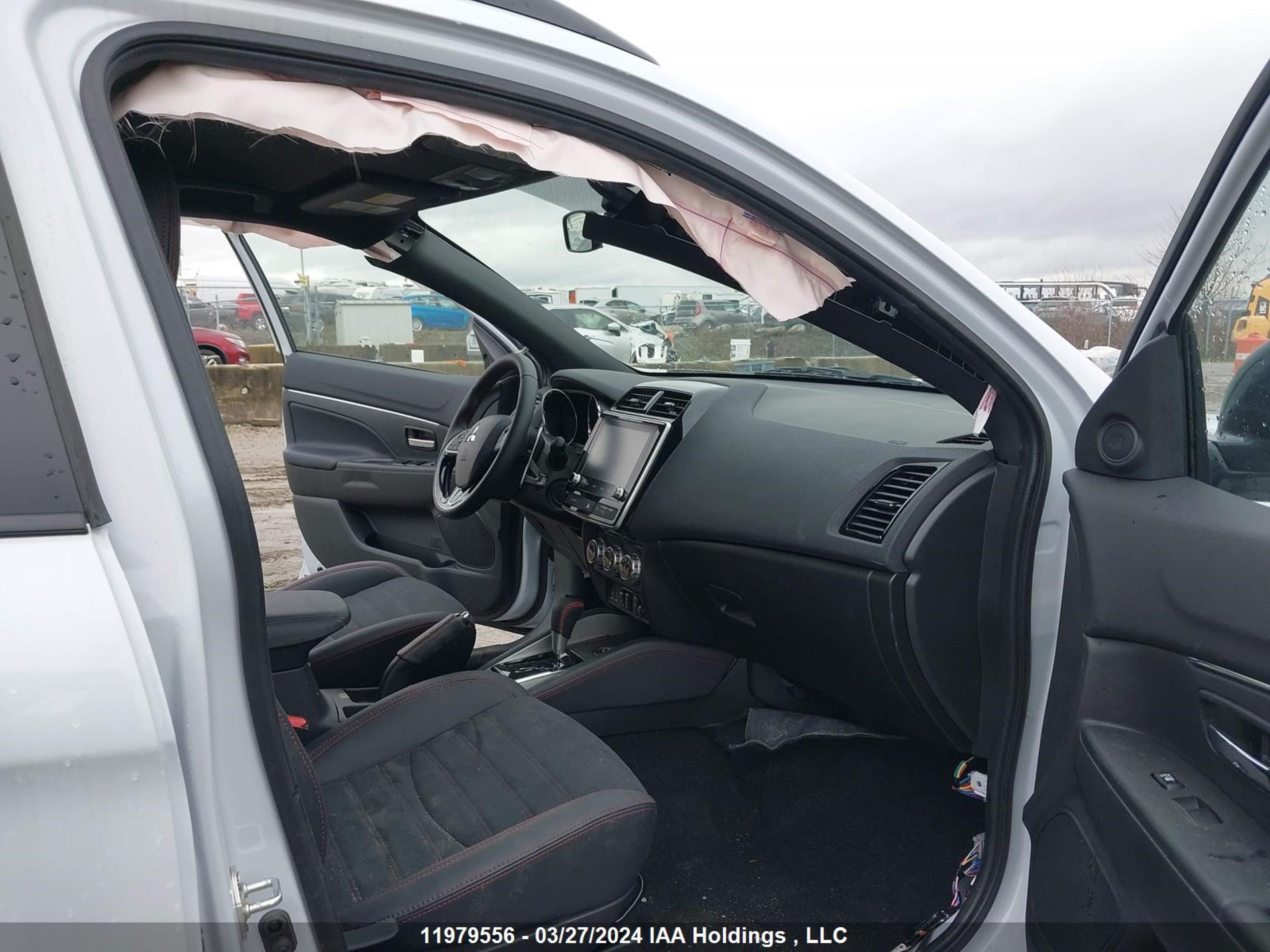 Photo 4 VIN: JA4AJVAW0PU603254 - MITSUBISHI RVR 