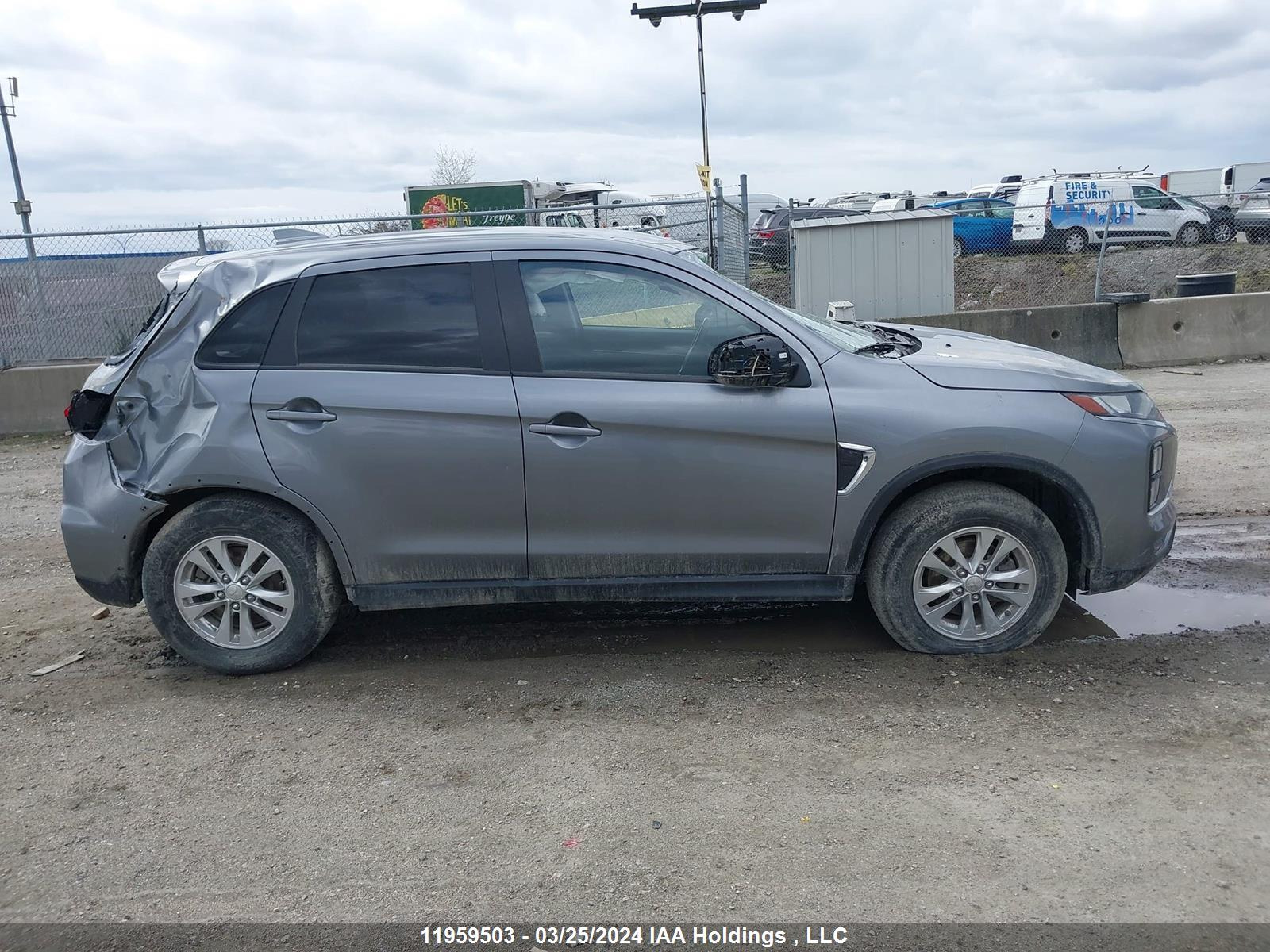 Photo 13 VIN: JA4AJVAW1MU607034 - MITSUBISHI RVR 