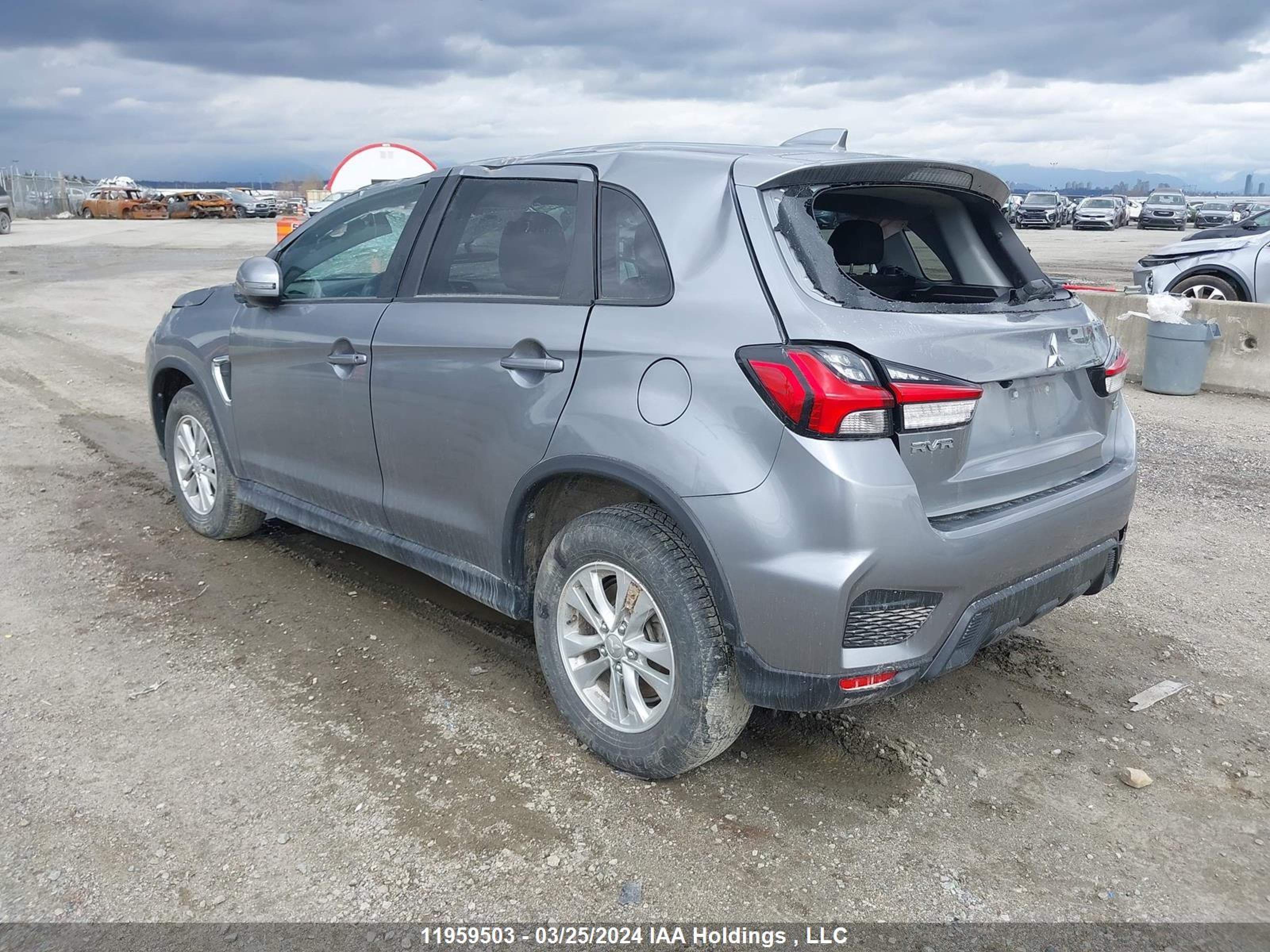 Photo 2 VIN: JA4AJVAW1MU607034 - MITSUBISHI RVR 