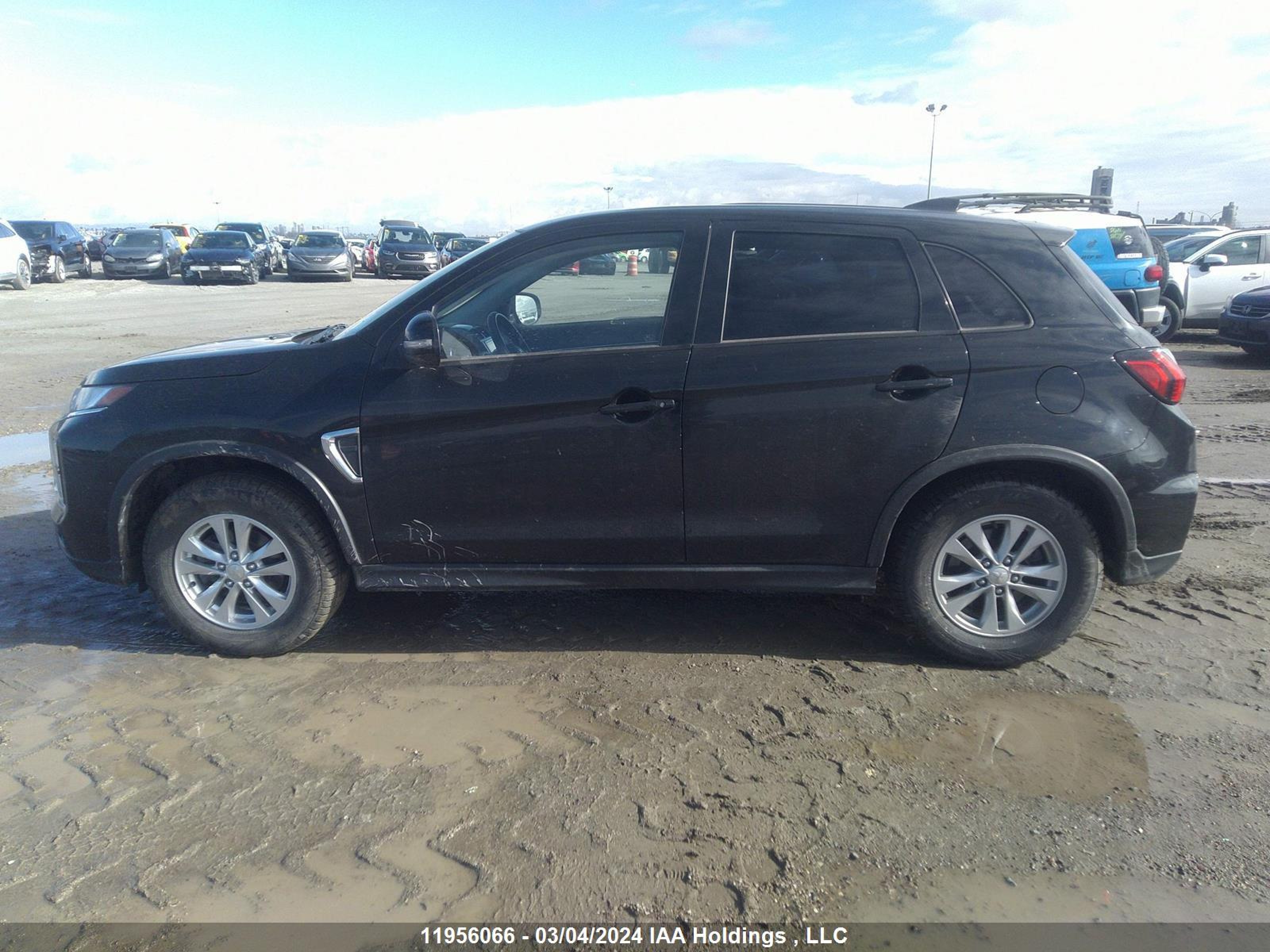 Photo 14 VIN: JA4AJVAW2MU606149 - MITSUBISHI RVR 