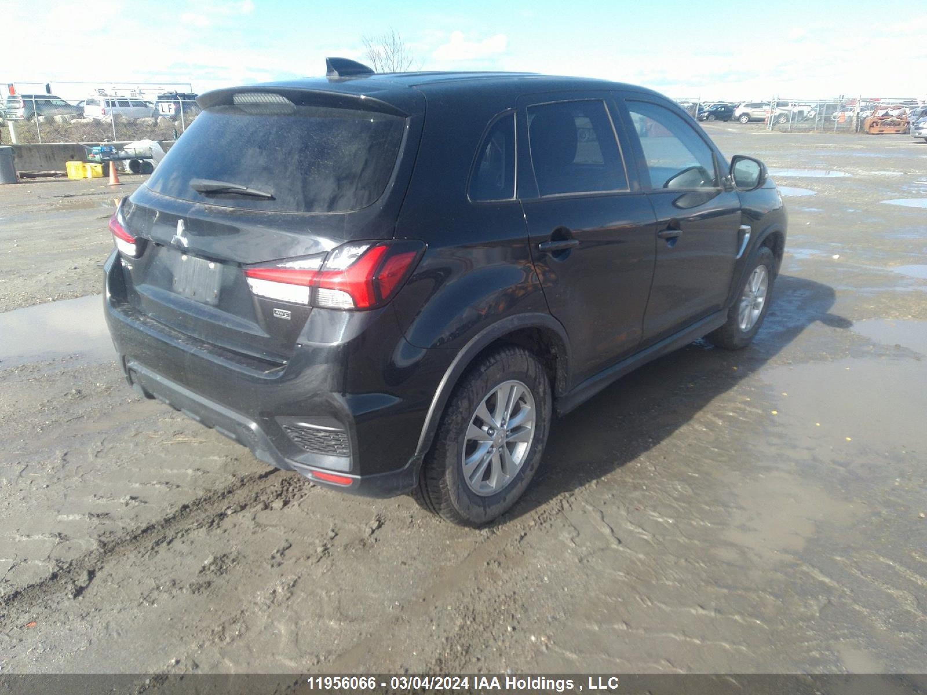 Photo 3 VIN: JA4AJVAW2MU606149 - MITSUBISHI RVR 