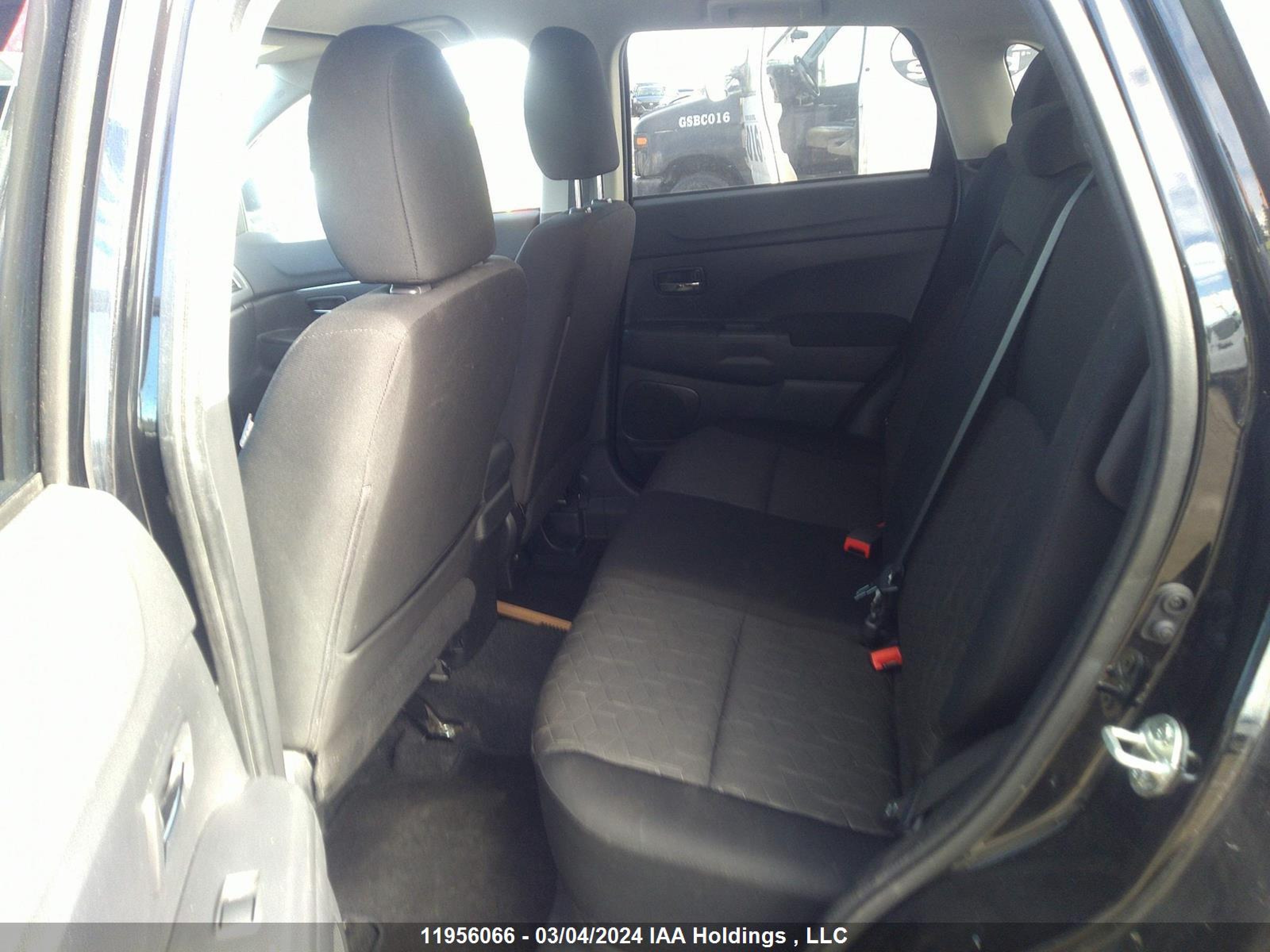 Photo 7 VIN: JA4AJVAW2MU606149 - MITSUBISHI RVR 