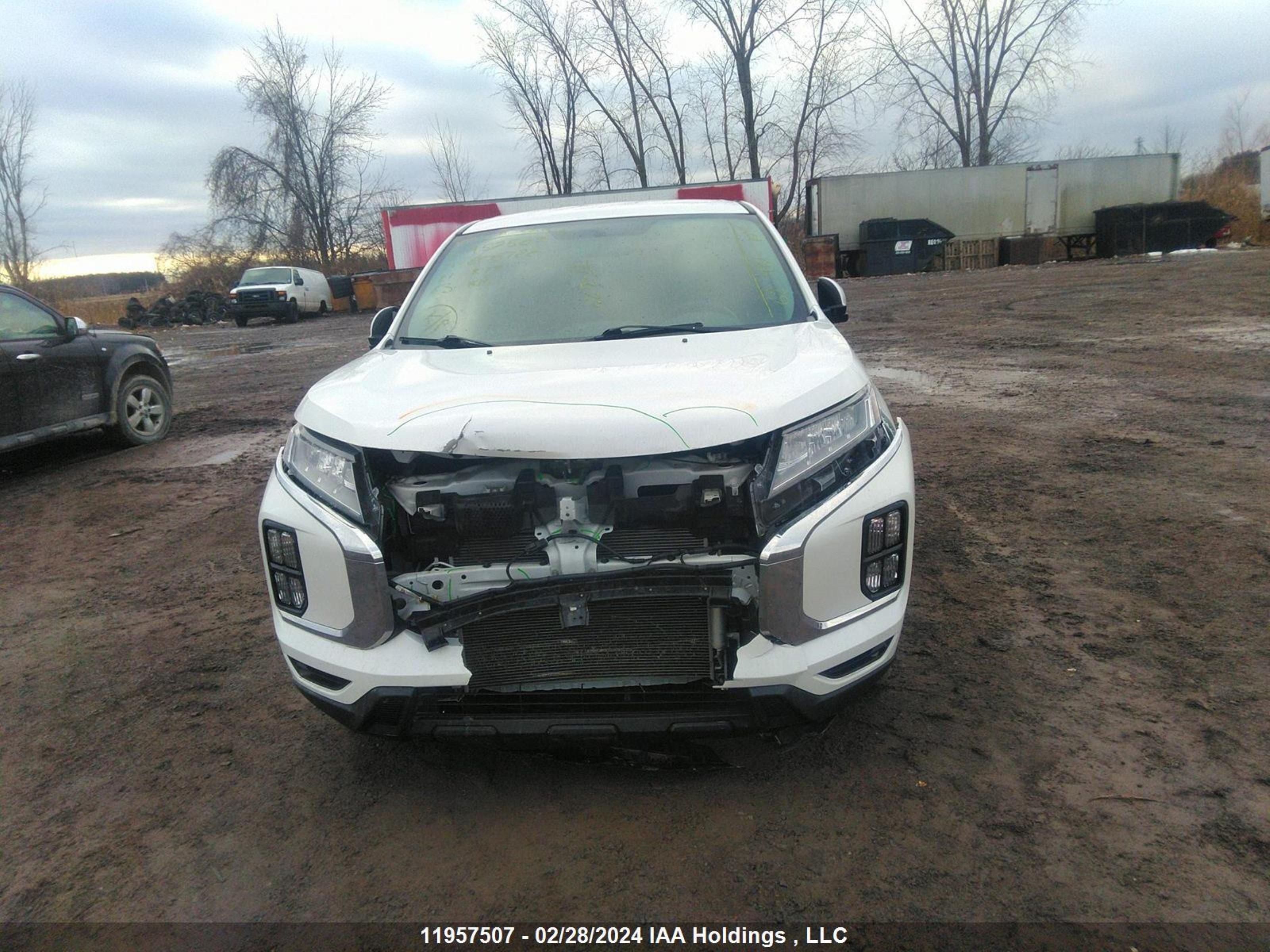 Photo 11 VIN: JA4AJVAW2MU606720 - MITSUBISHI RVR 