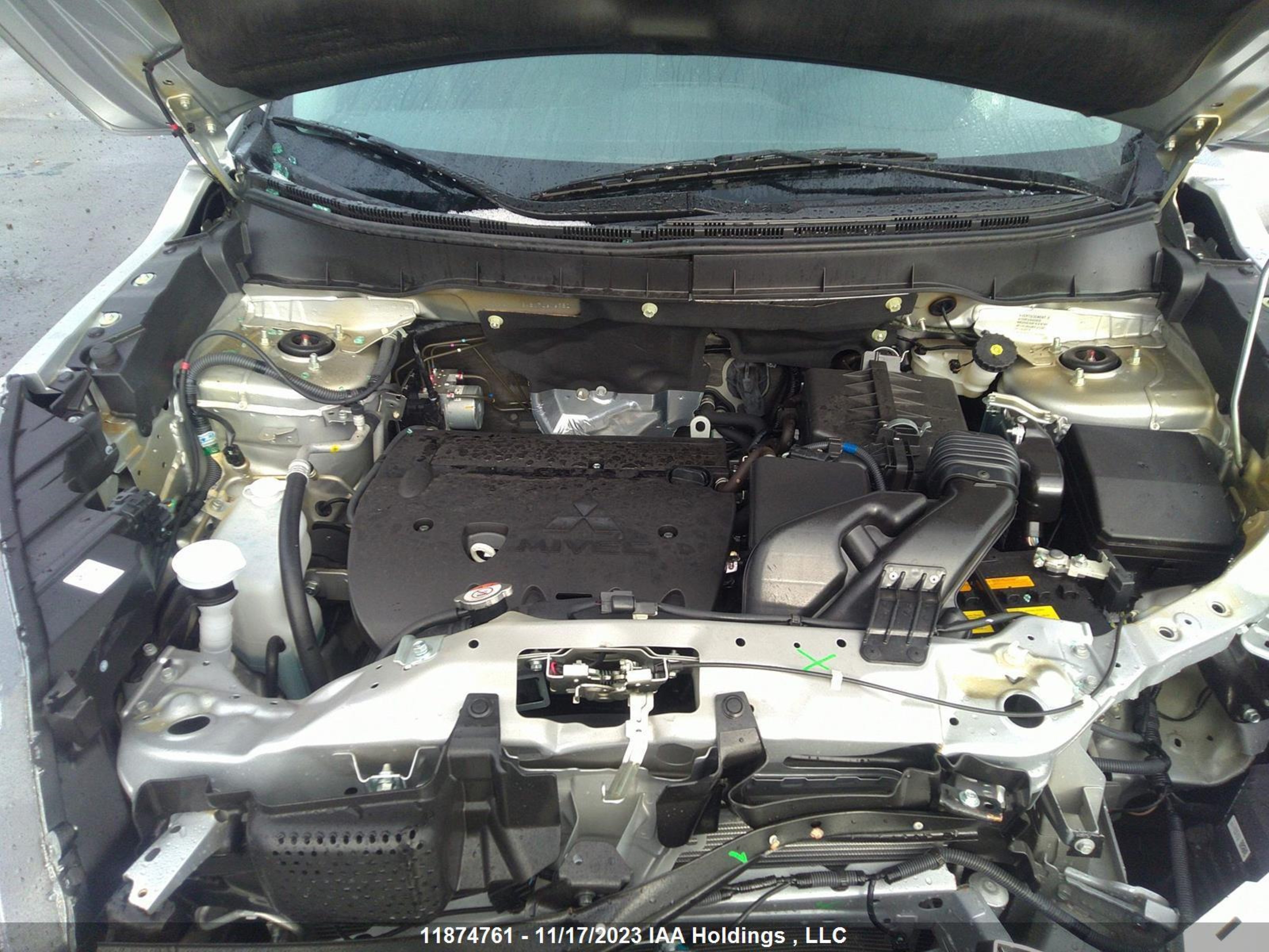 Photo 9 VIN: JA4AJVAW2PU606852 - MITSUBISHI RVR 