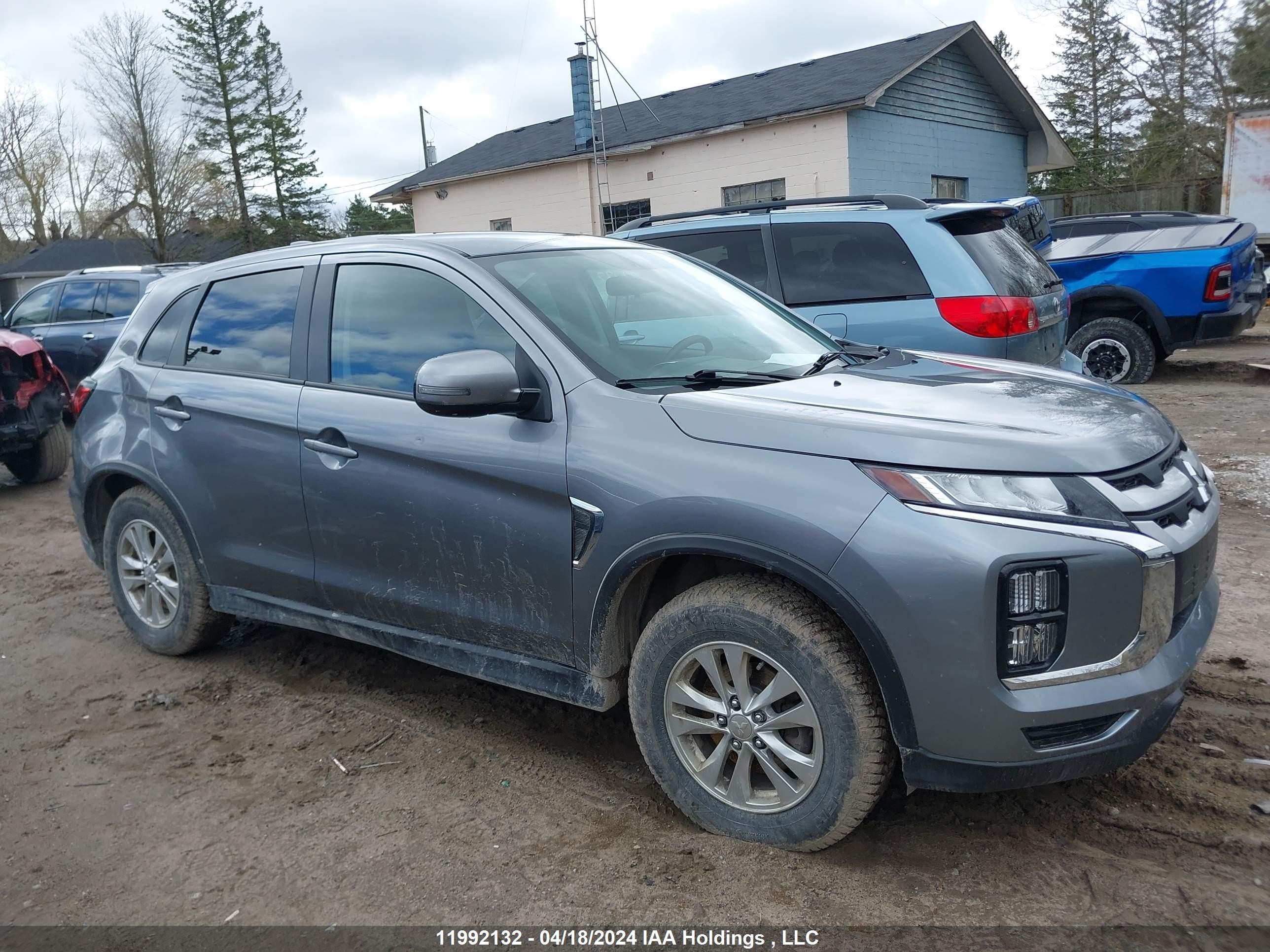 Photo 12 VIN: JA4AJVAW3NU602032 - MITSUBISHI RVR 