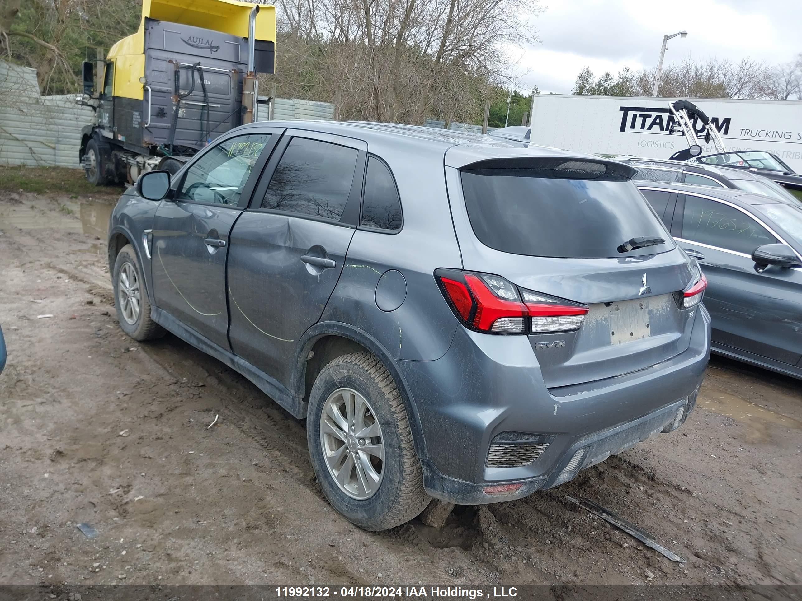 Photo 2 VIN: JA4AJVAW3NU602032 - MITSUBISHI RVR 