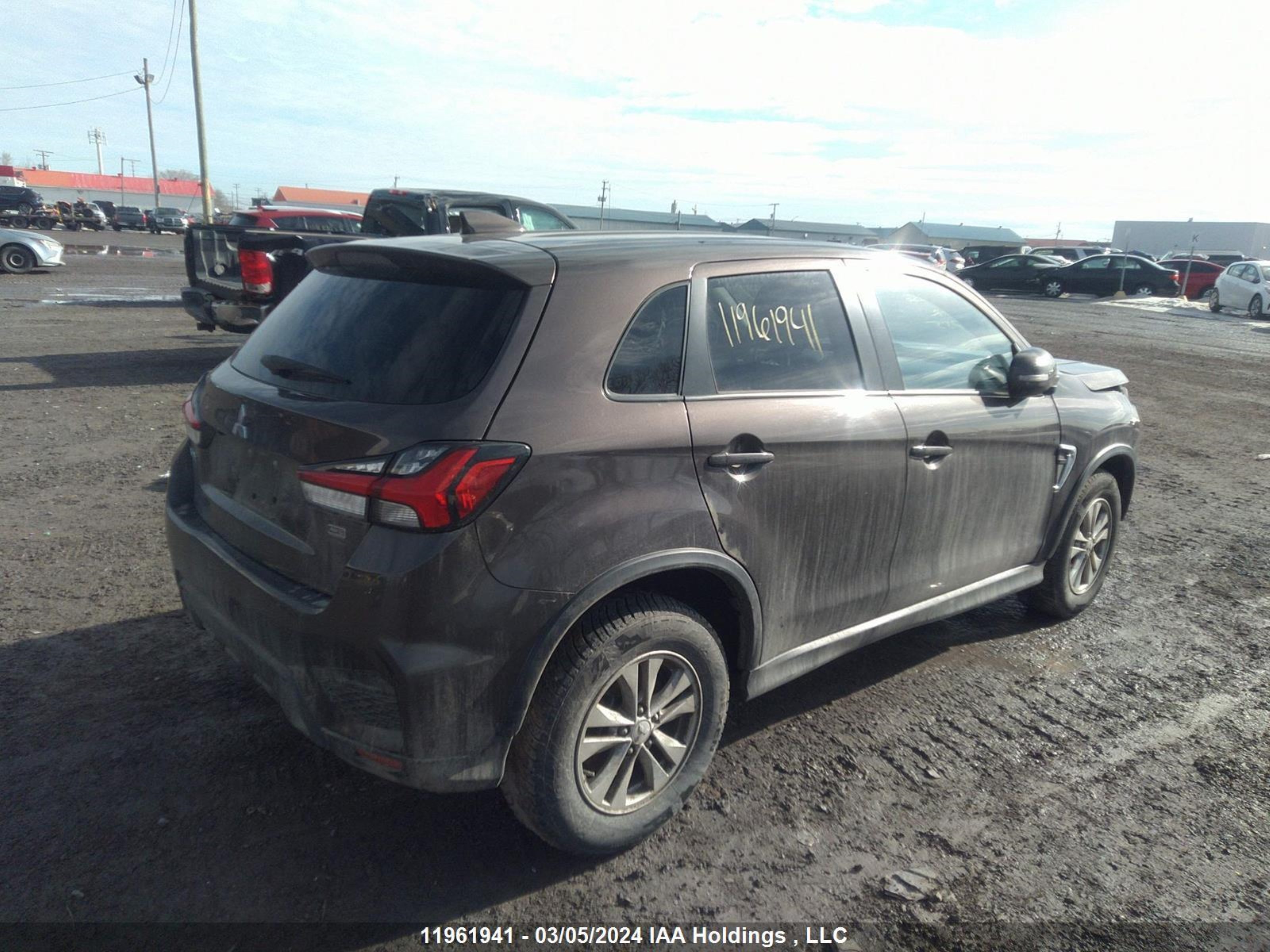 Photo 3 VIN: JA4AJVAW5MU605755 - MITSUBISHI RVR 