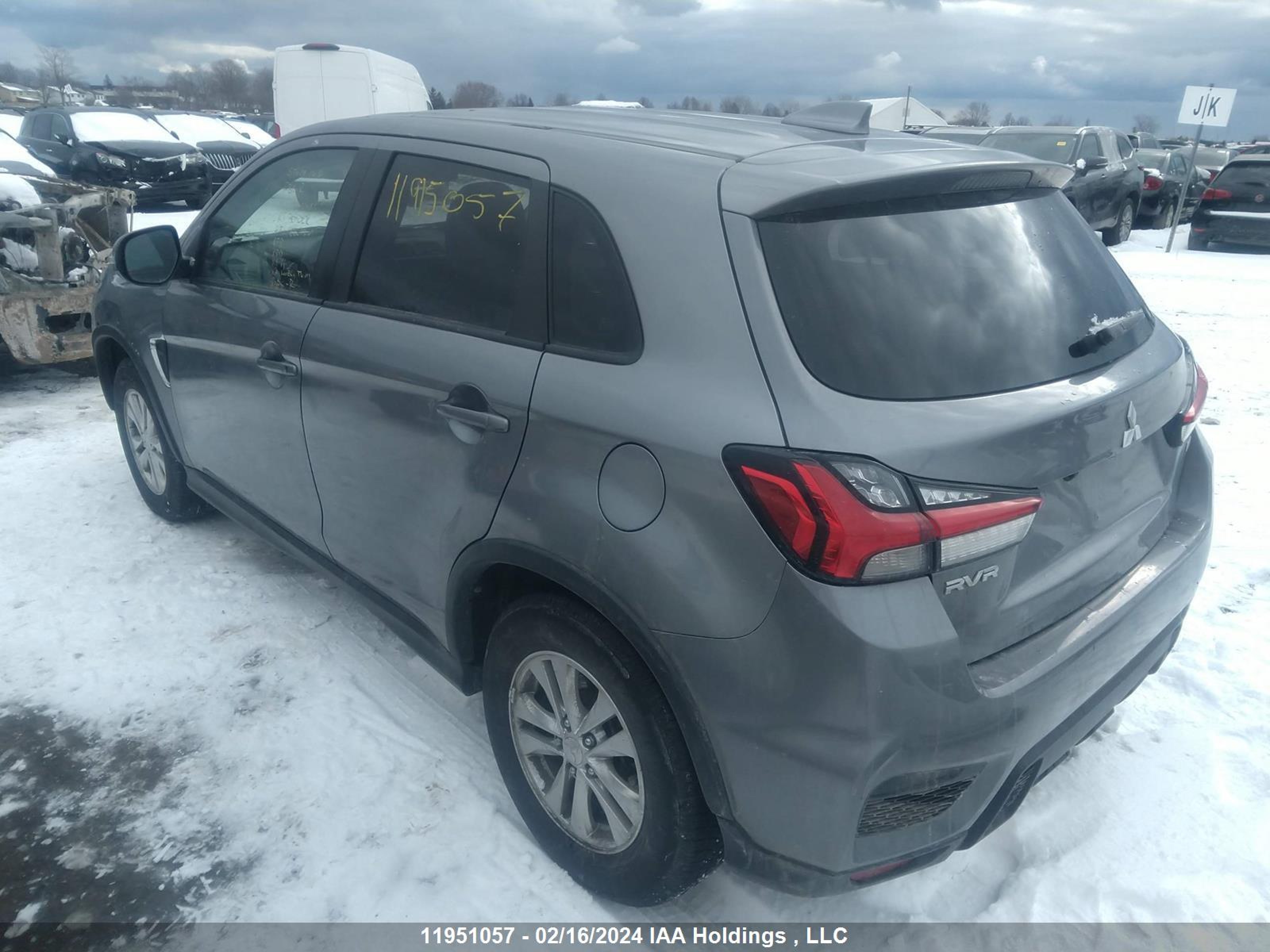 Photo 2 VIN: JA4AJVAW5MU606906 - MITSUBISHI RVR 