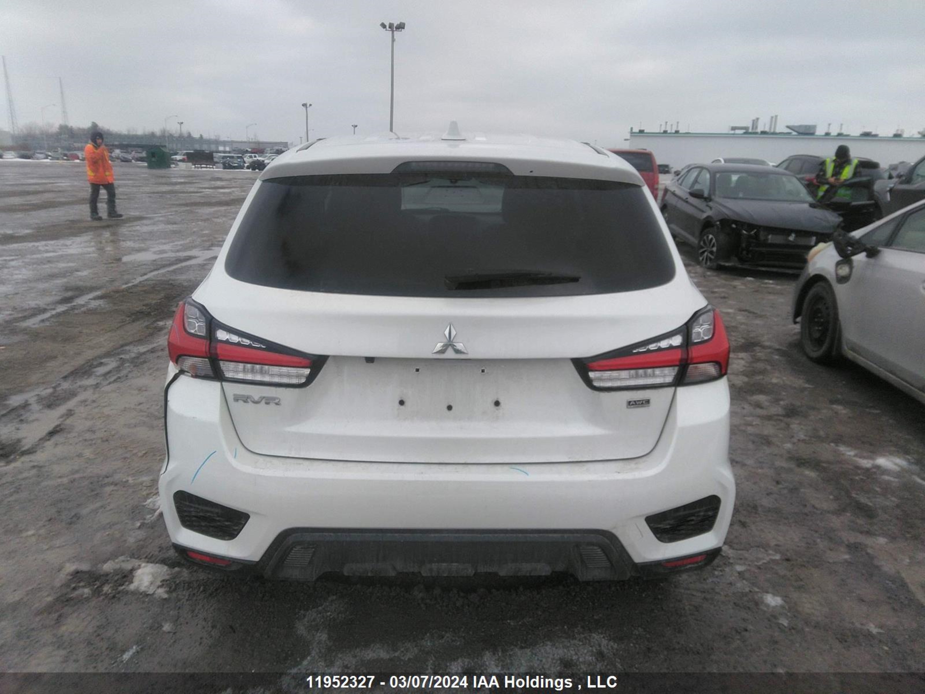 Photo 15 VIN: JA4AJVAW7MU602064 - MITSUBISHI RVR 