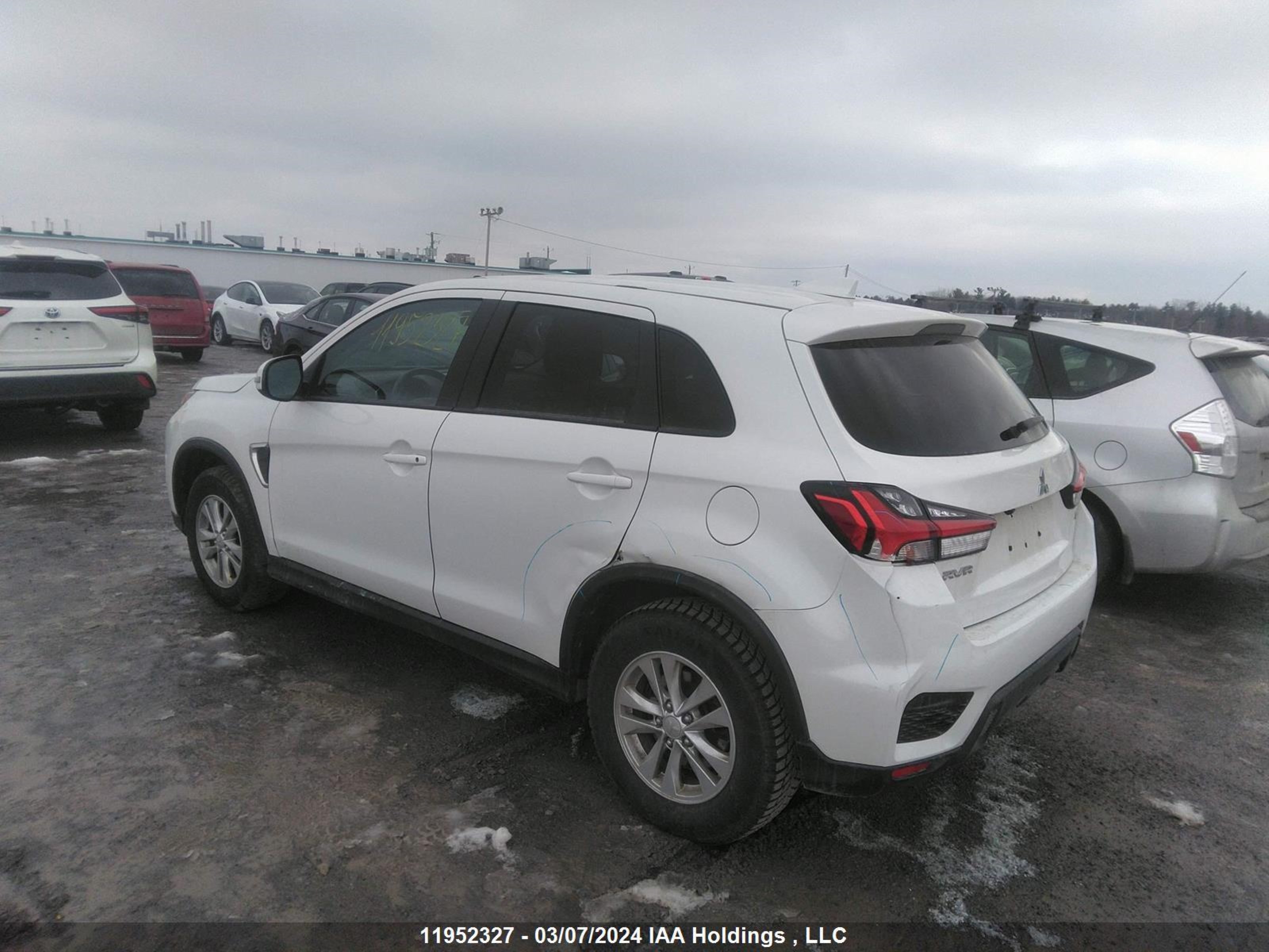 Photo 2 VIN: JA4AJVAW7MU602064 - MITSUBISHI RVR 