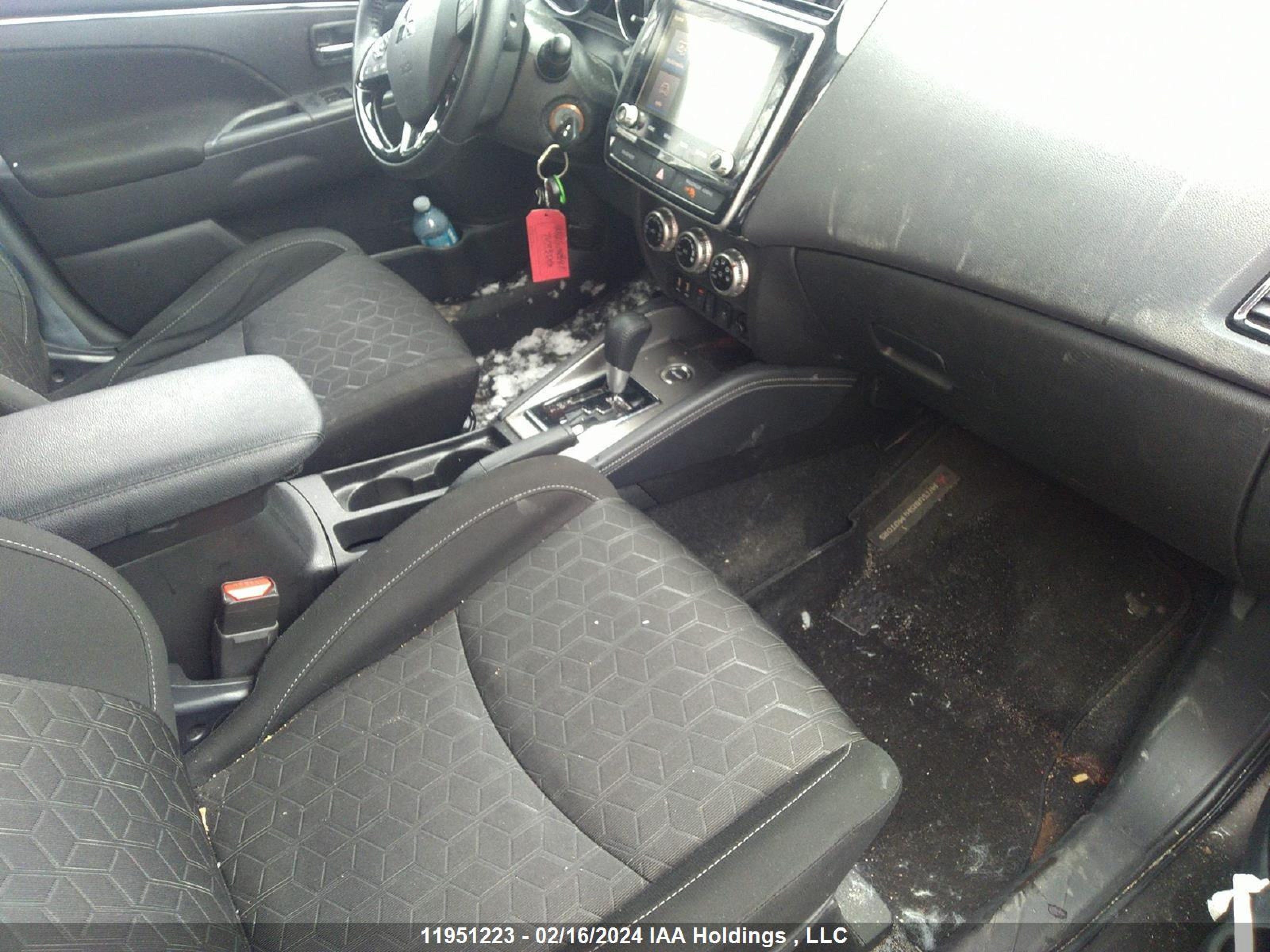 Photo 4 VIN: JA4AJVAW7MU604381 - MITSUBISHI RVR 