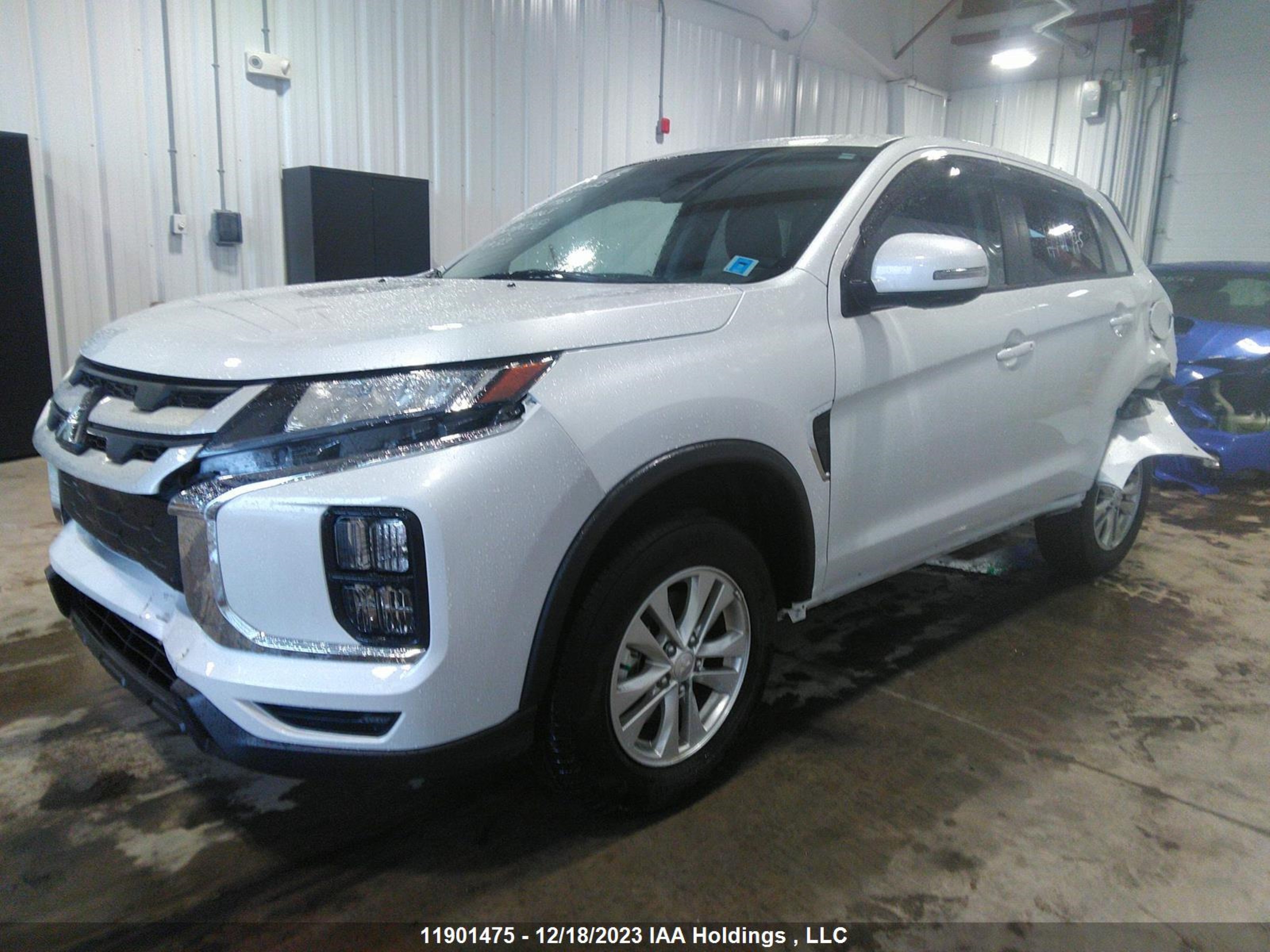 Photo 1 VIN: JA4AJVAW7PU604966 - MITSUBISHI RVR 